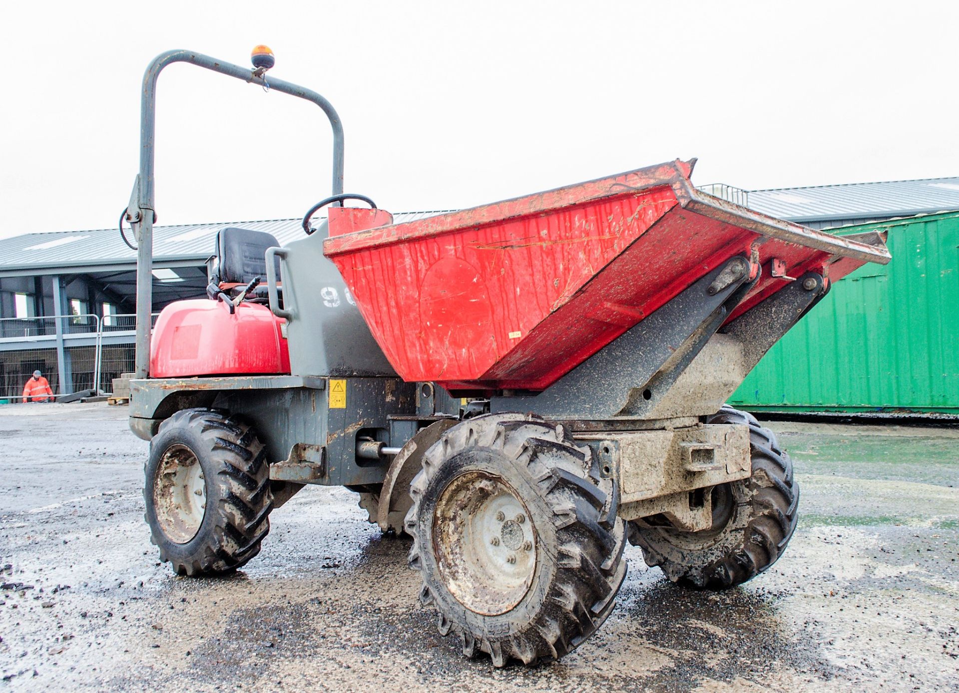 Neuson 2 tonne swivel skip dumper Year: 2001 S/N: CA000377 Recorded Hours: 2007 902 - Image 2 of 21