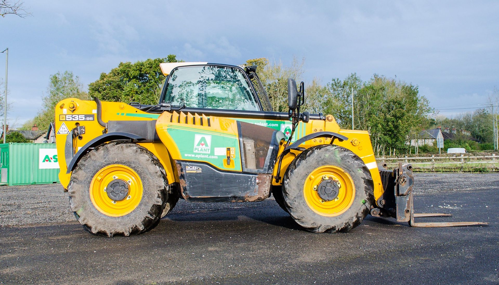 JCB 535-95 9.5 metre telescopic handler Year: 2013 S/N: 2180475 Reg: MM63 UUL  c/w V5 Document - Image 7 of 23