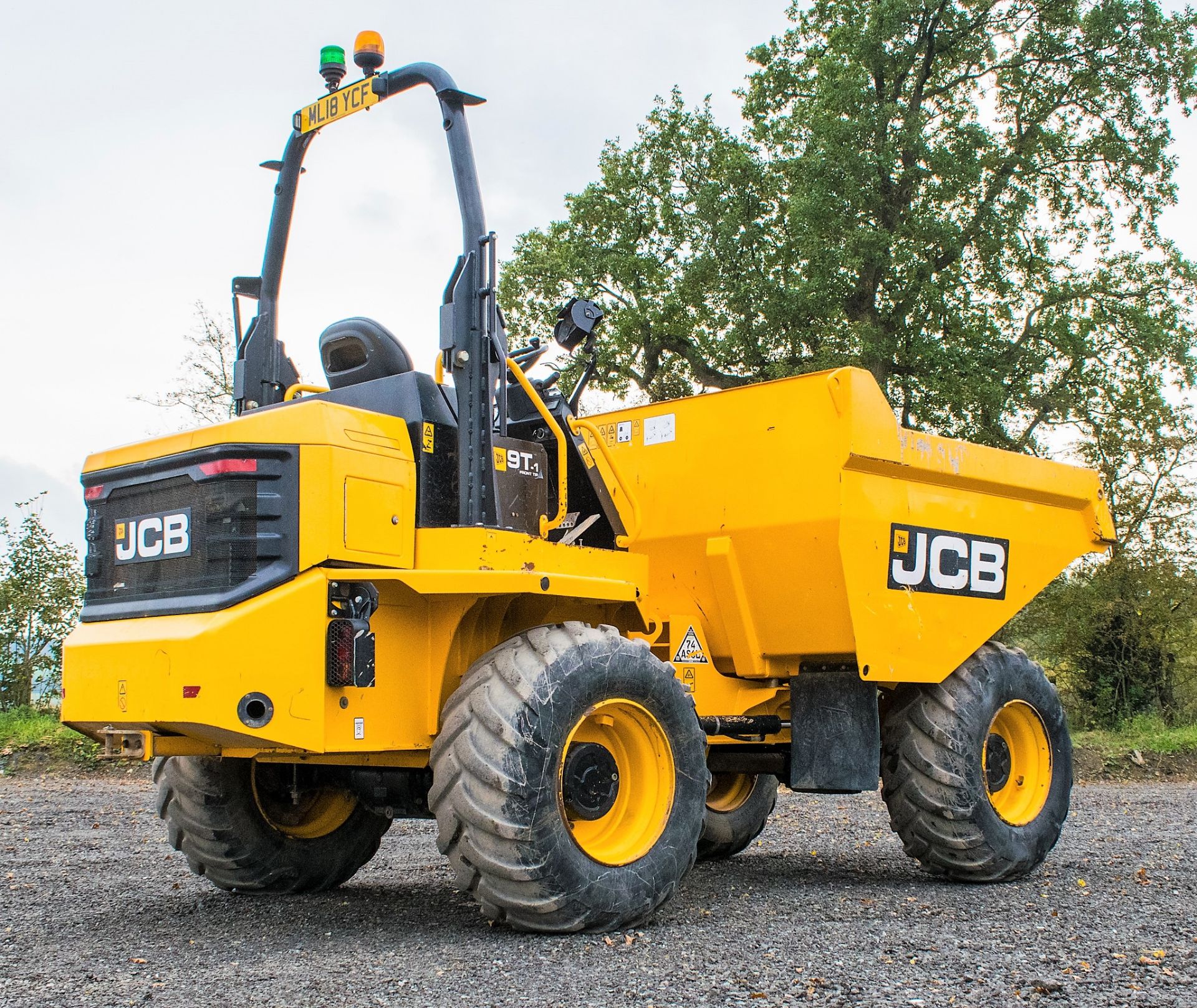 JCB 9T-1 9 tonne straight skip dumper Year: 2018 S/N: J2561073 Recorded Hours: 1015 6297 c/w Front - Image 3 of 16