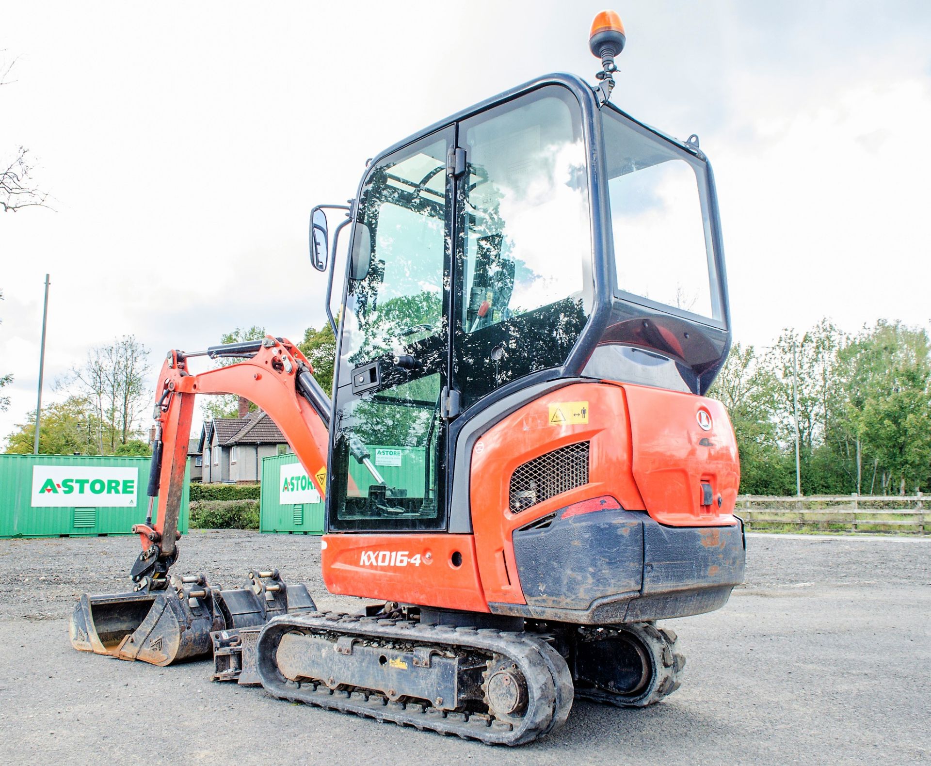 Kubota KX016-4 1.6 tonne rubber tracked mini excavator Year: 2017 S/N: 61800 Recorded Hours: 723 - Image 3 of 22