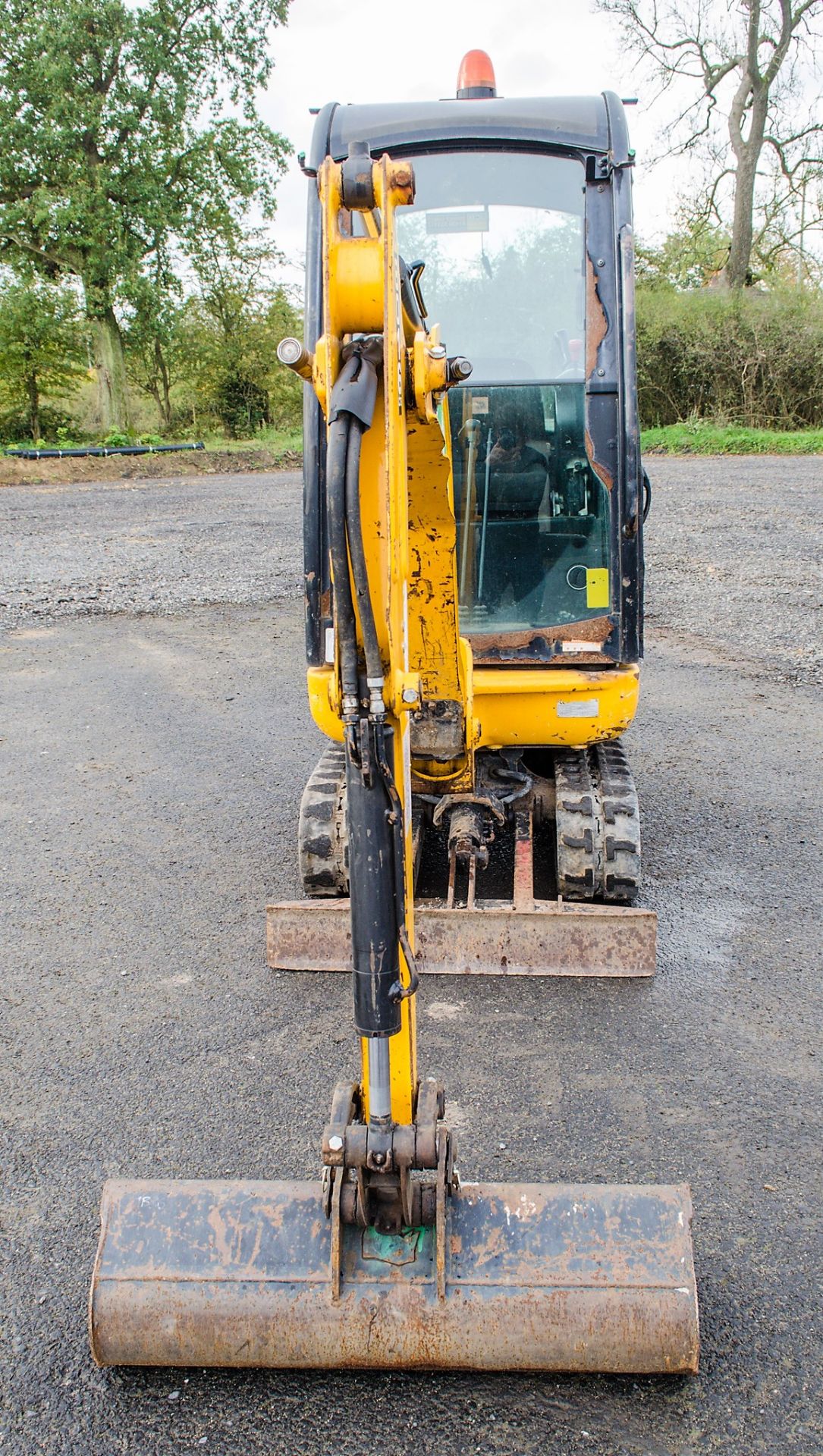 JCB 801.6 CTS 1.5 tonne rubber tracked mini excavator Year: 2014 S/N: 2071611 Recorded Hours: 1927 - Image 4 of 20