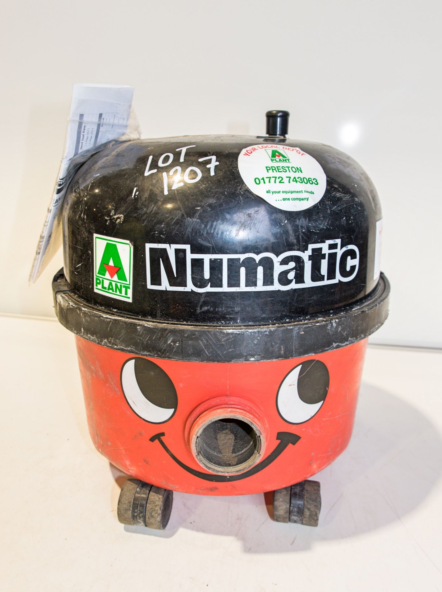 Numatic Henry 110v vacuum cleaner A726926 ** No hose **