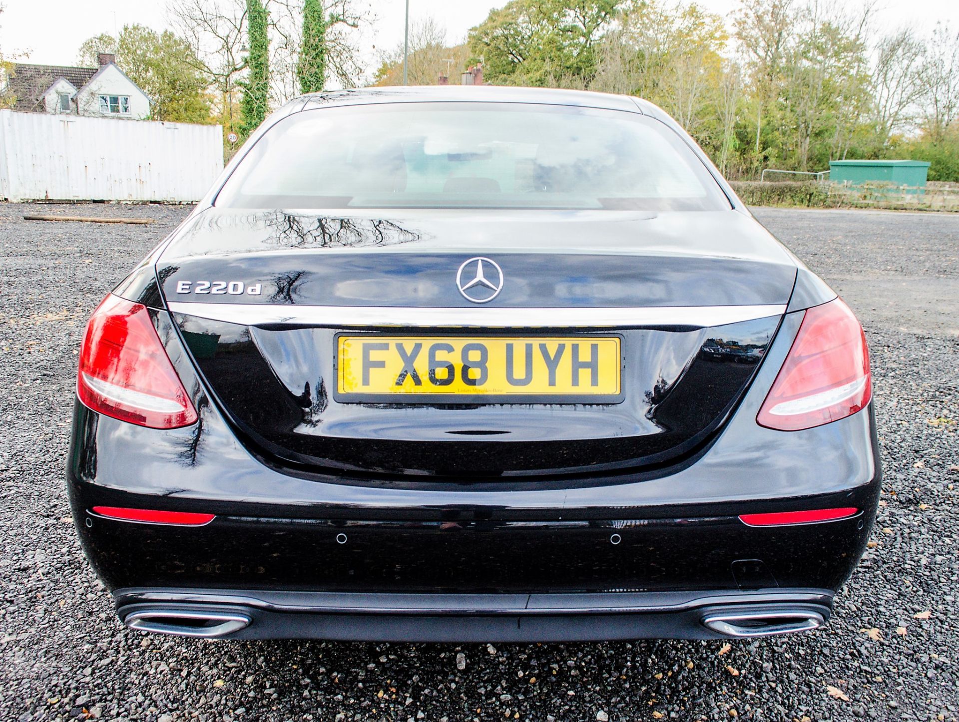 Mercedes Benz E220D SE auto diesel 4 door saloon car Registration Number: FX68 UYH Date of First - Image 6 of 29