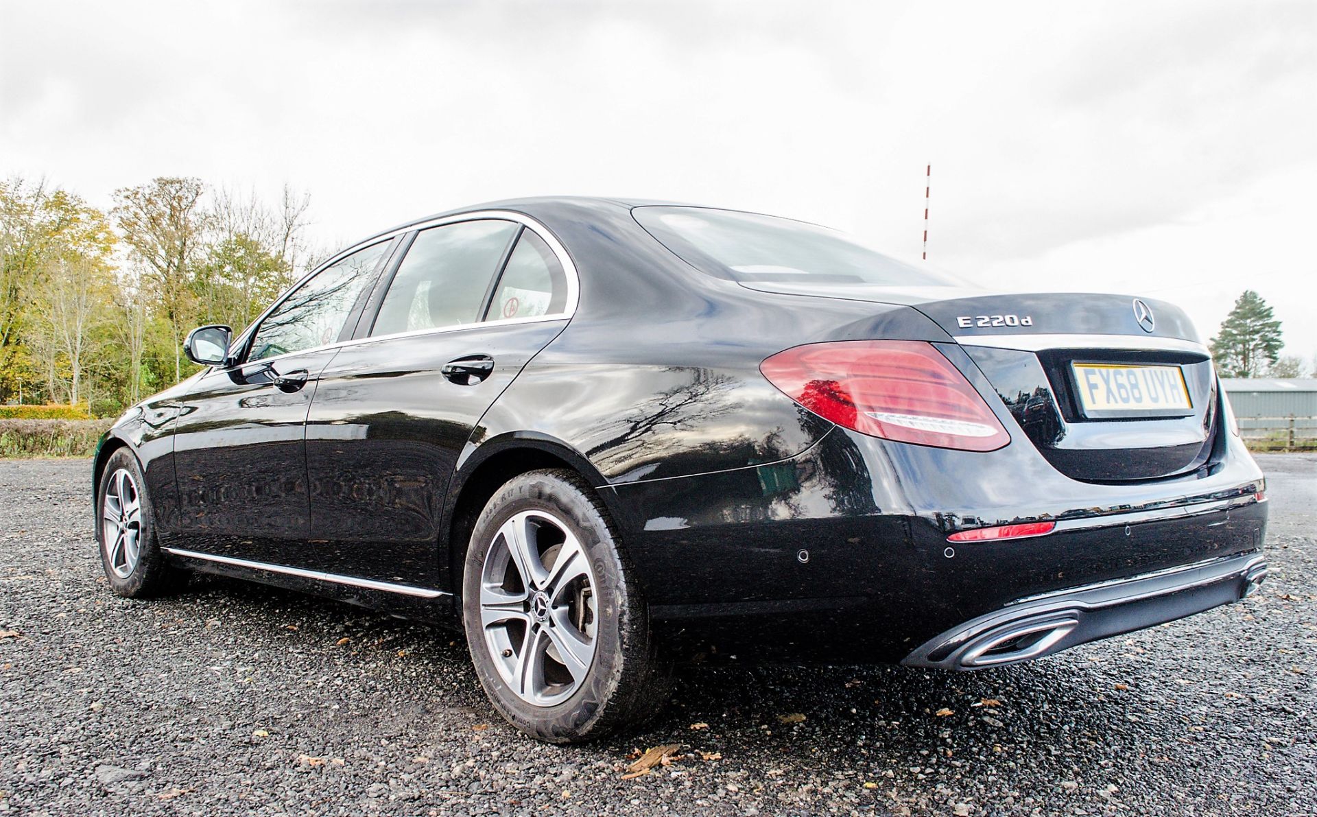 Mercedes Benz E220D SE auto diesel 4 door saloon car Registration Number: FX68 UYH Date of First - Image 4 of 29