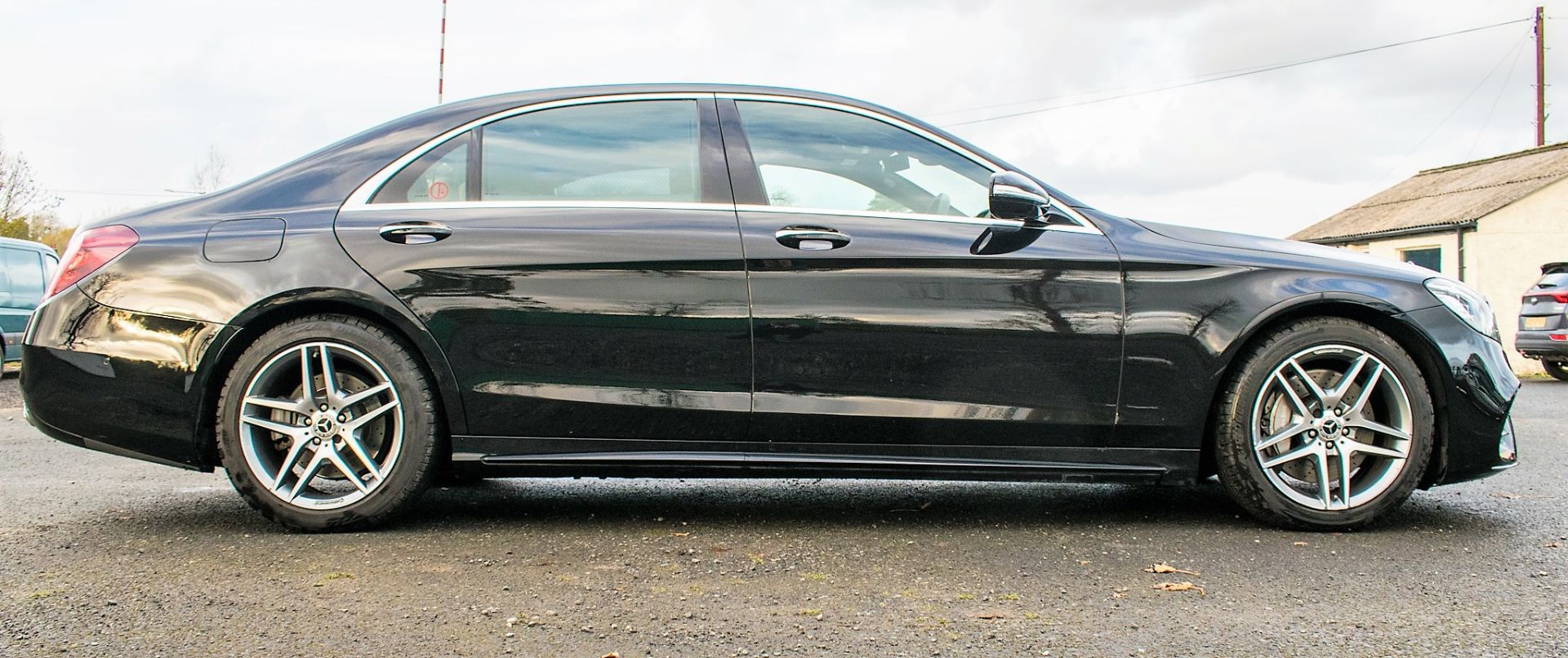 Mercedes Benz S450 L AMG Line Executive auto petrol 4 door saloon car Registration Number: FX68 - Image 7 of 33