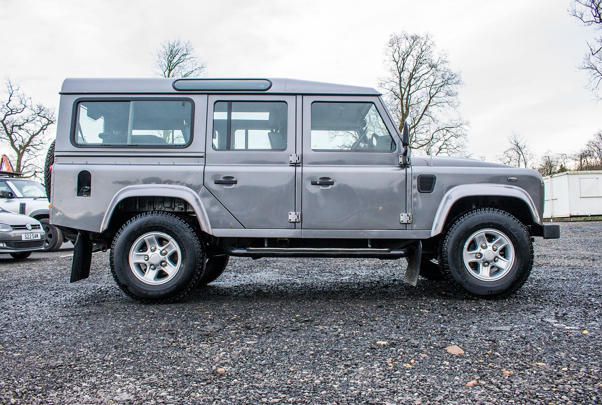 Land Rover Defender 110 XS TD 4 wheel drive utility vehicle Registration Number: YH14 ZVZ Date of - Image 10 of 34