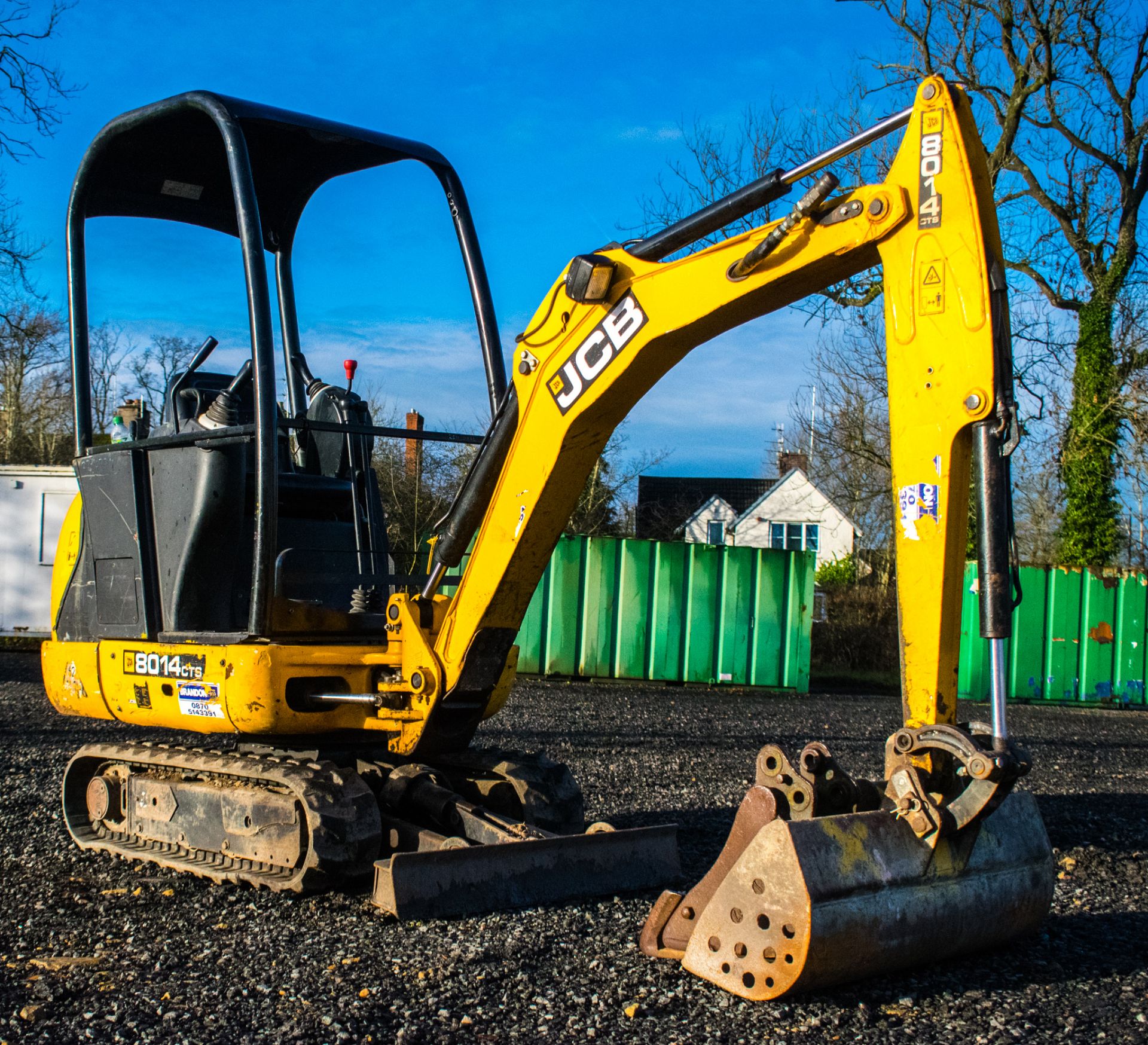 JCB 8014 CTS 1.4 tonne rubber tracked excavator Year: 2014 S/N: 2070479 Recorded Hours: 2371 - Image 3 of 17