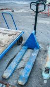 Hand hydraulic pallet truck HA269