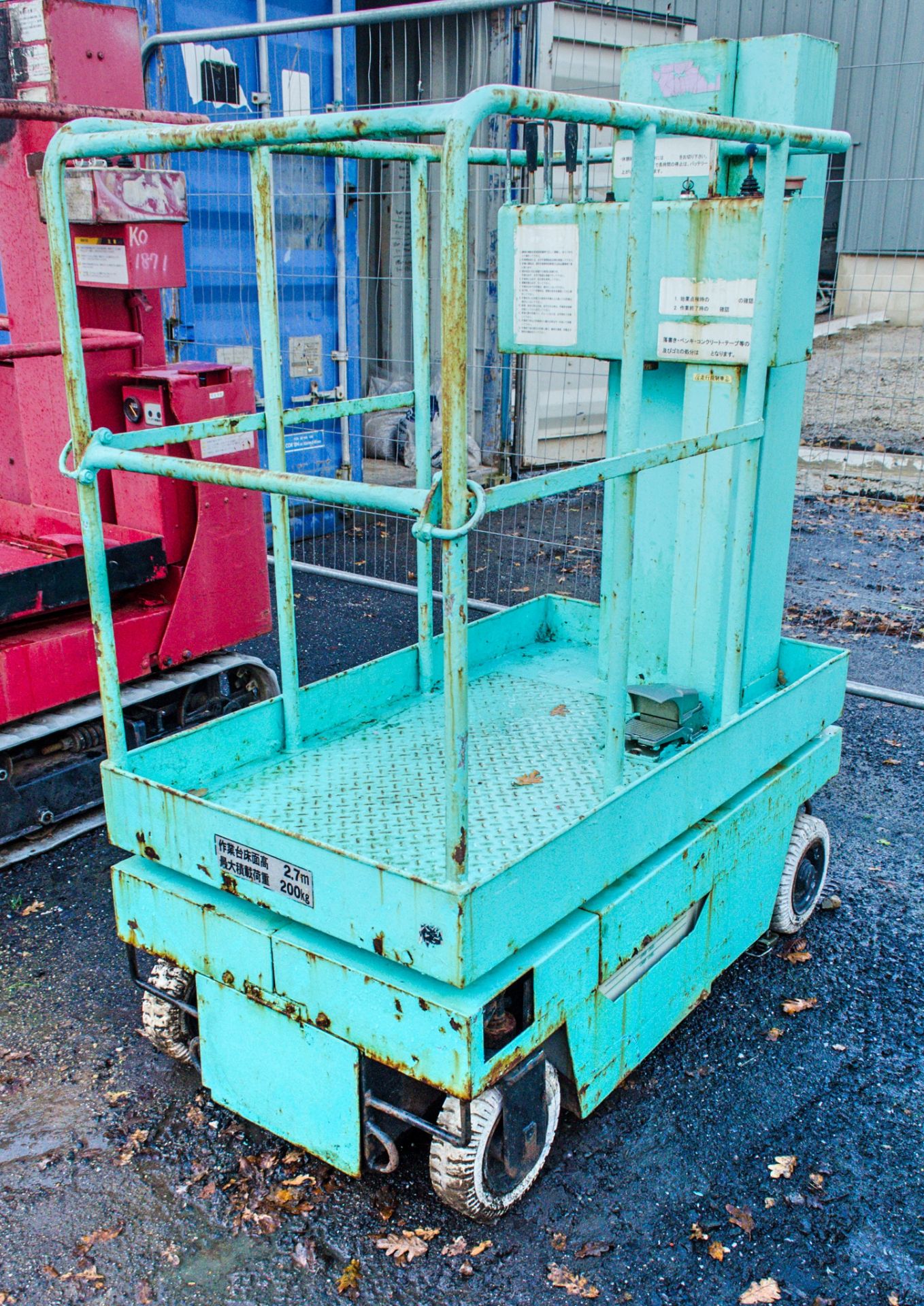 Battery electric mobile personnel lift - Image 2 of 5