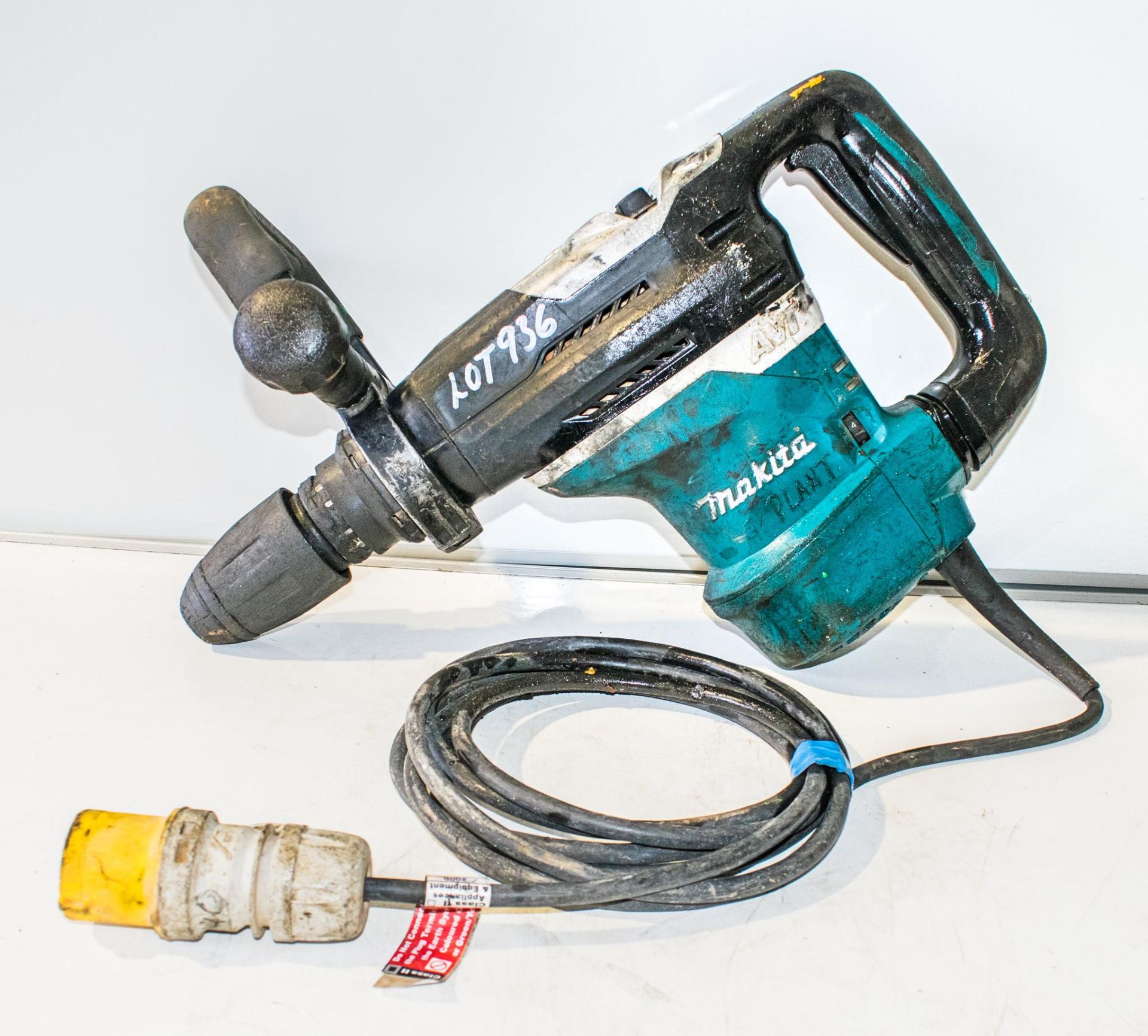 Makita 110v SDS rotary hammer drill A728140