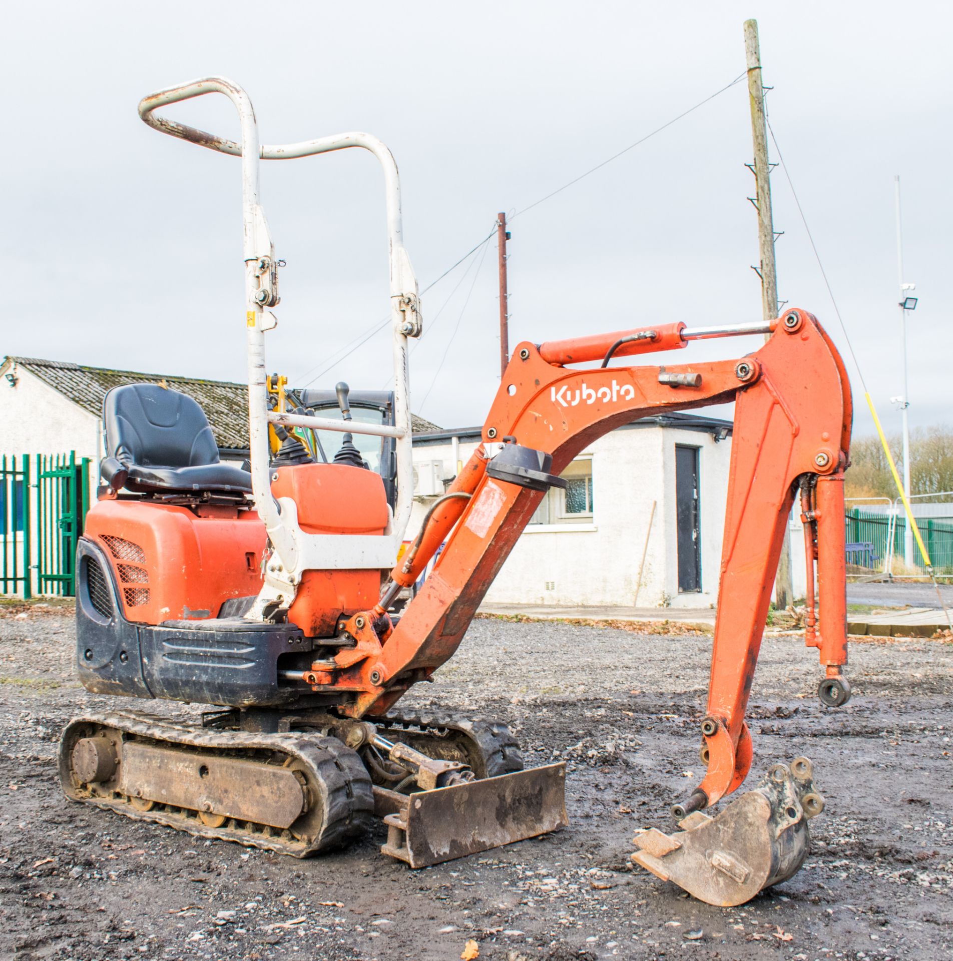 Kubota K008-3 0.8 tonne rubber tracked micro excavator Year: 2011 S/N: 22391   EXC111 Recorded - Image 2 of 16