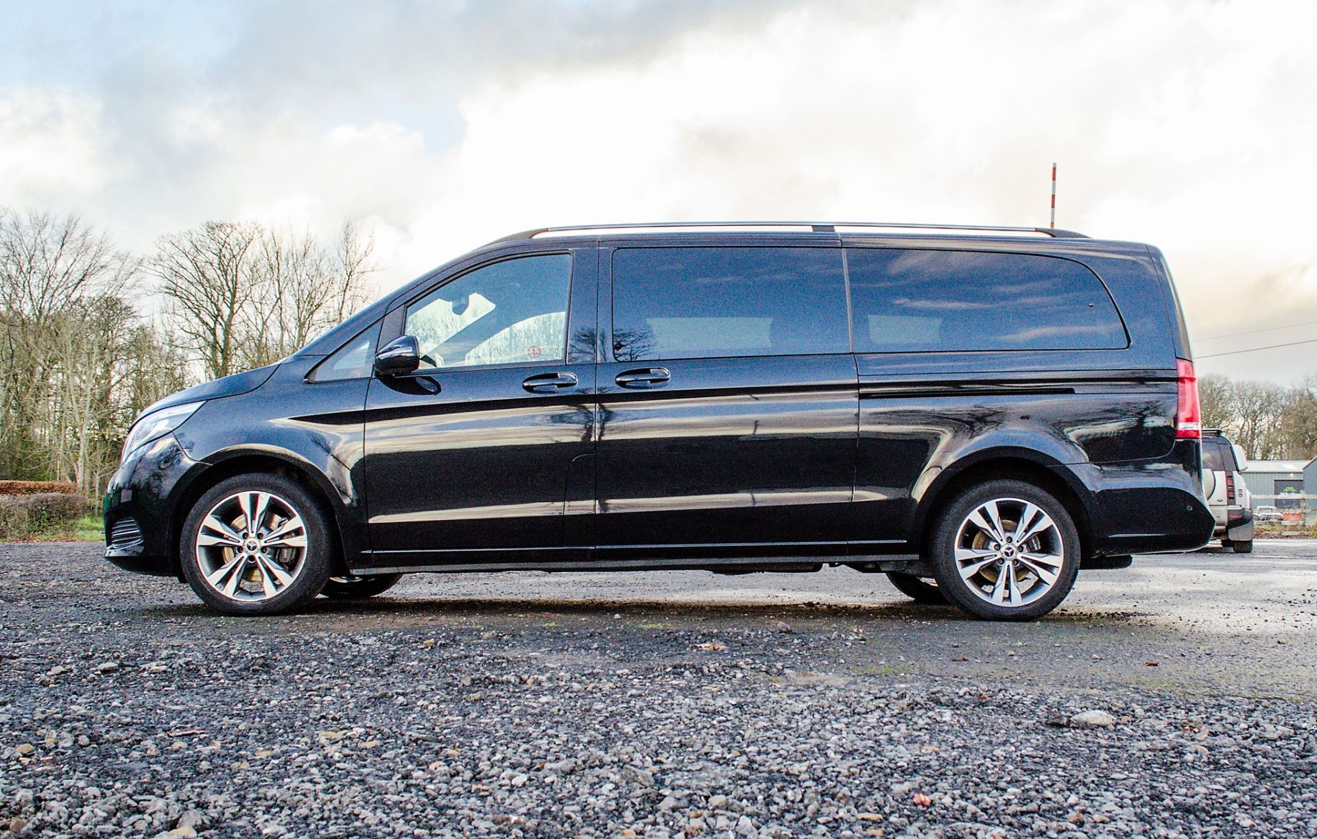 Mercedes Benz V250 Sport Bluetec XLWB auto diesel 8 seat MPV  Reg No: FY68 JTO Date of First - Image 7 of 29