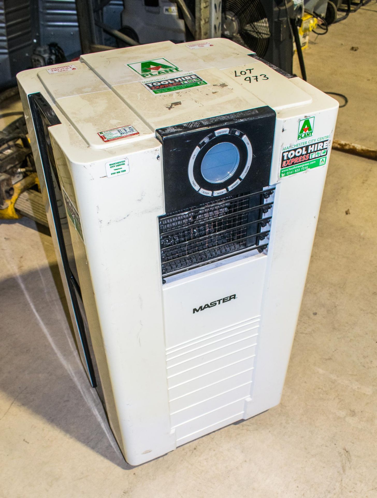 Master 240v air conditioning unit A612164