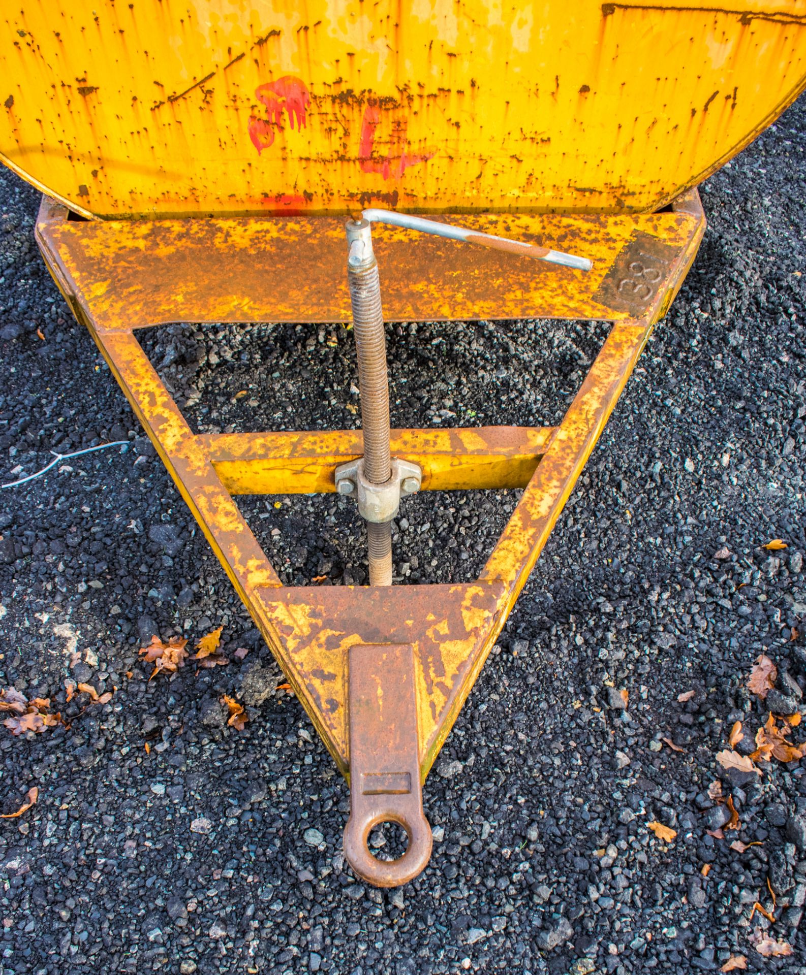 Trailer Engineering 500 gallon site tow bunded fuel bowser  c/w hand pump, delivery hose, and - Image 3 of 3