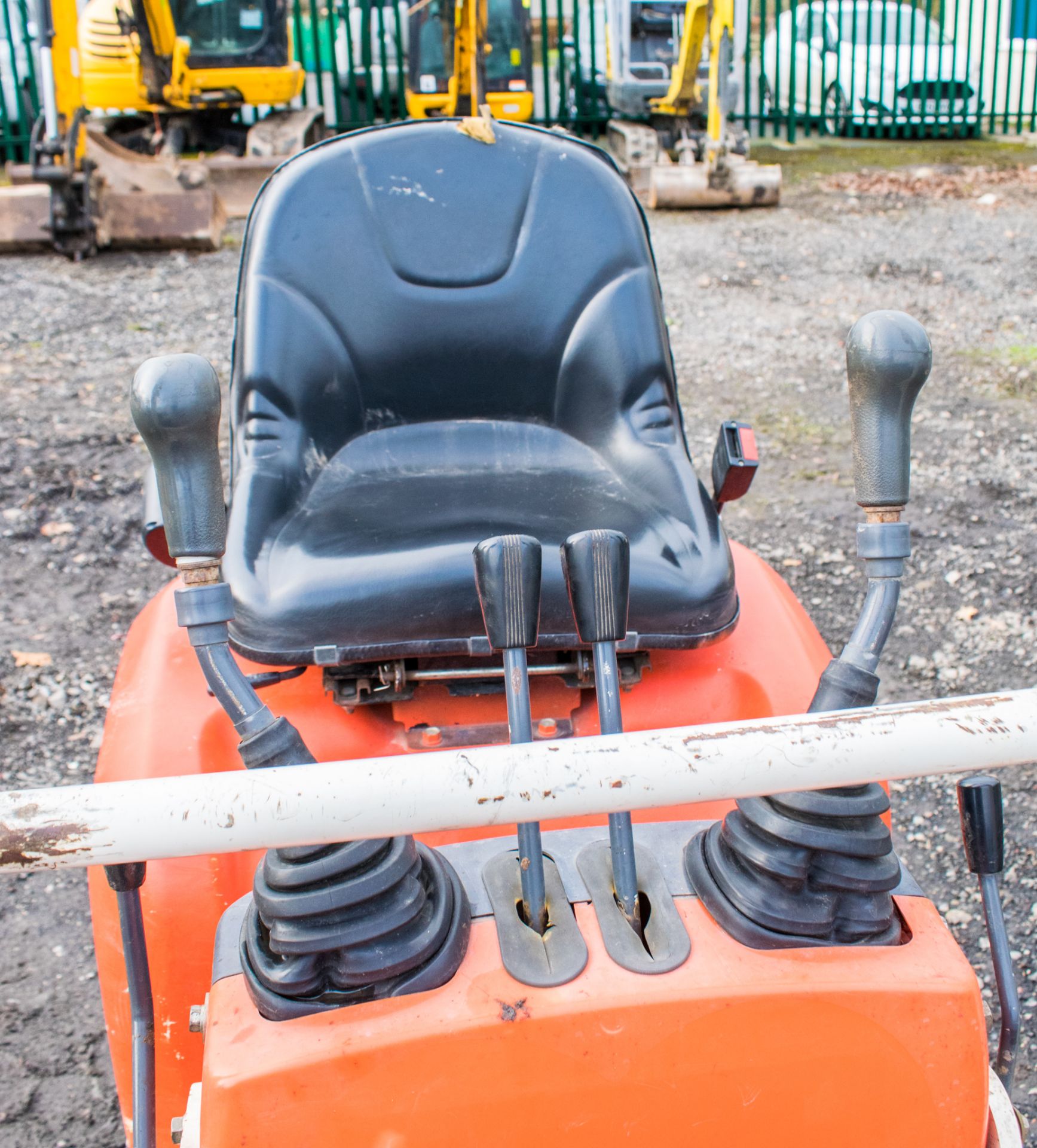 Kubota K008-3 0.8 tonne rubber tracked micro excavator Year: 2011 S/N: 22391   EXC111 Recorded - Image 15 of 16