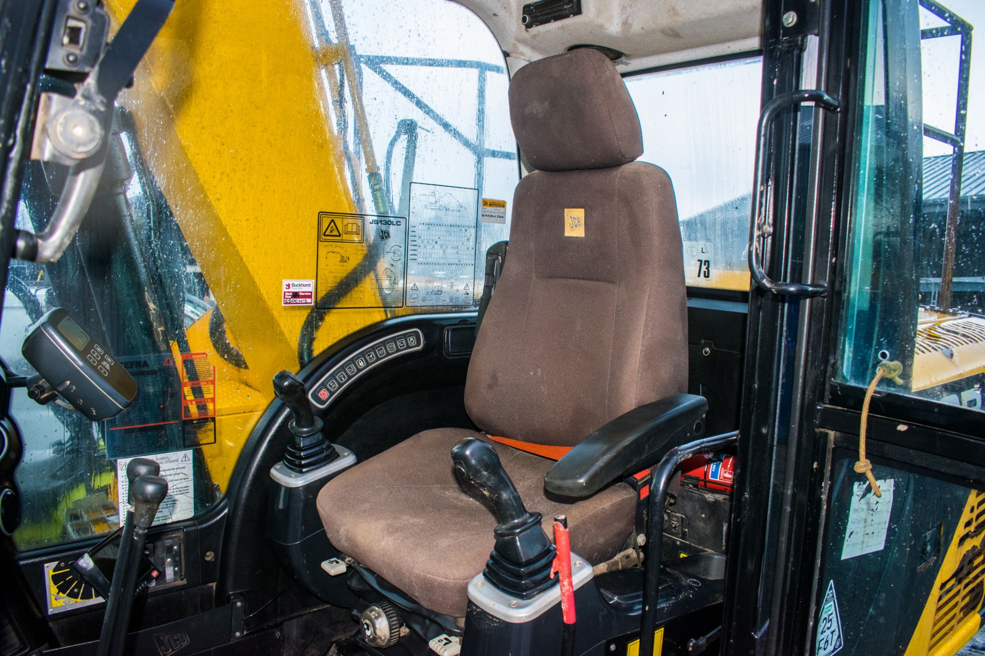 JCB JS130-LC 13 tonne steel tracked excavator Year: 2012 S/N: 786610 Recorded Hours: 6421 Piped, air - Image 22 of 24