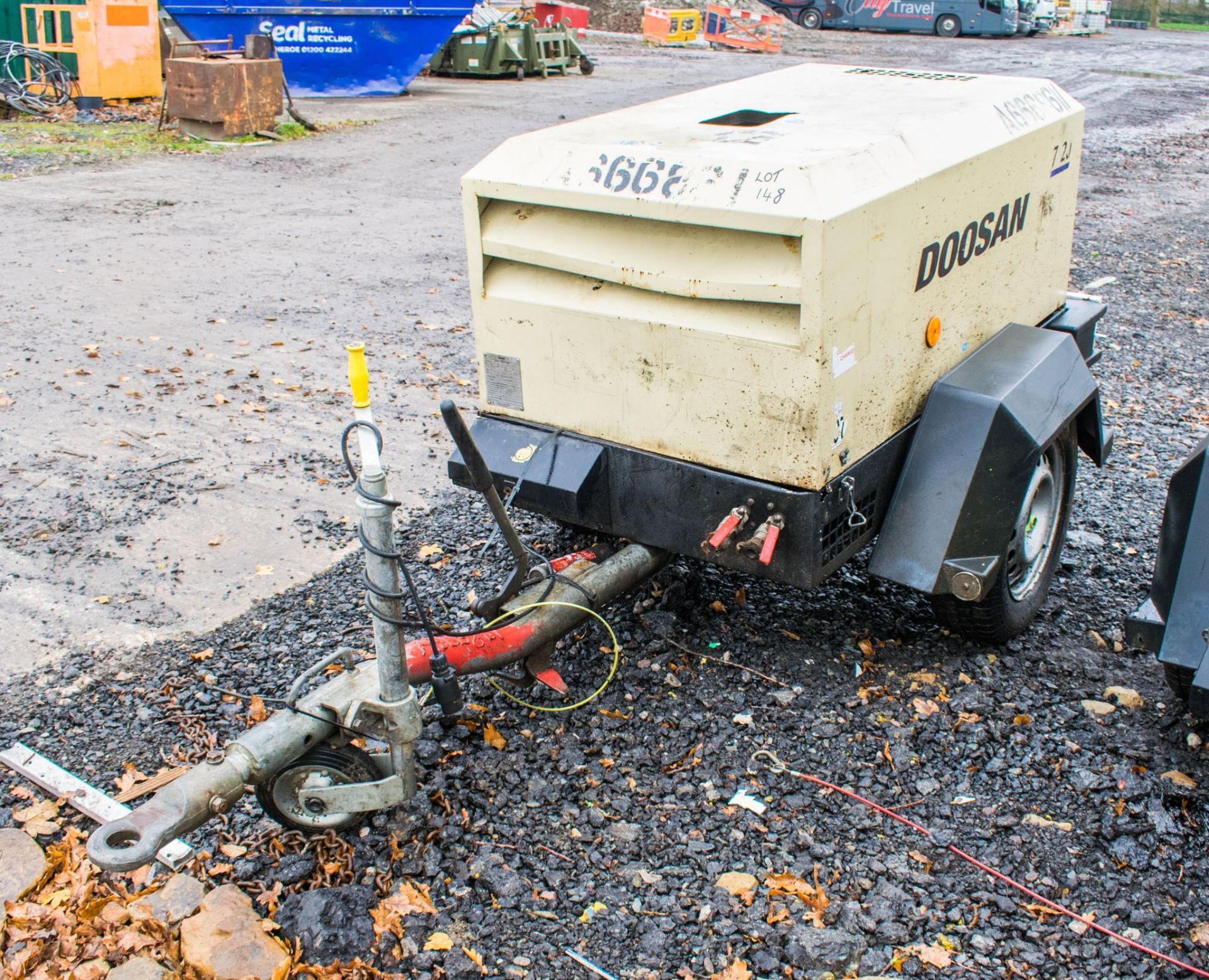 Doosan 7/20 diesel driven fast tow mobile air compressor Year: 2015 S/N: 123984 Recorded Hours: