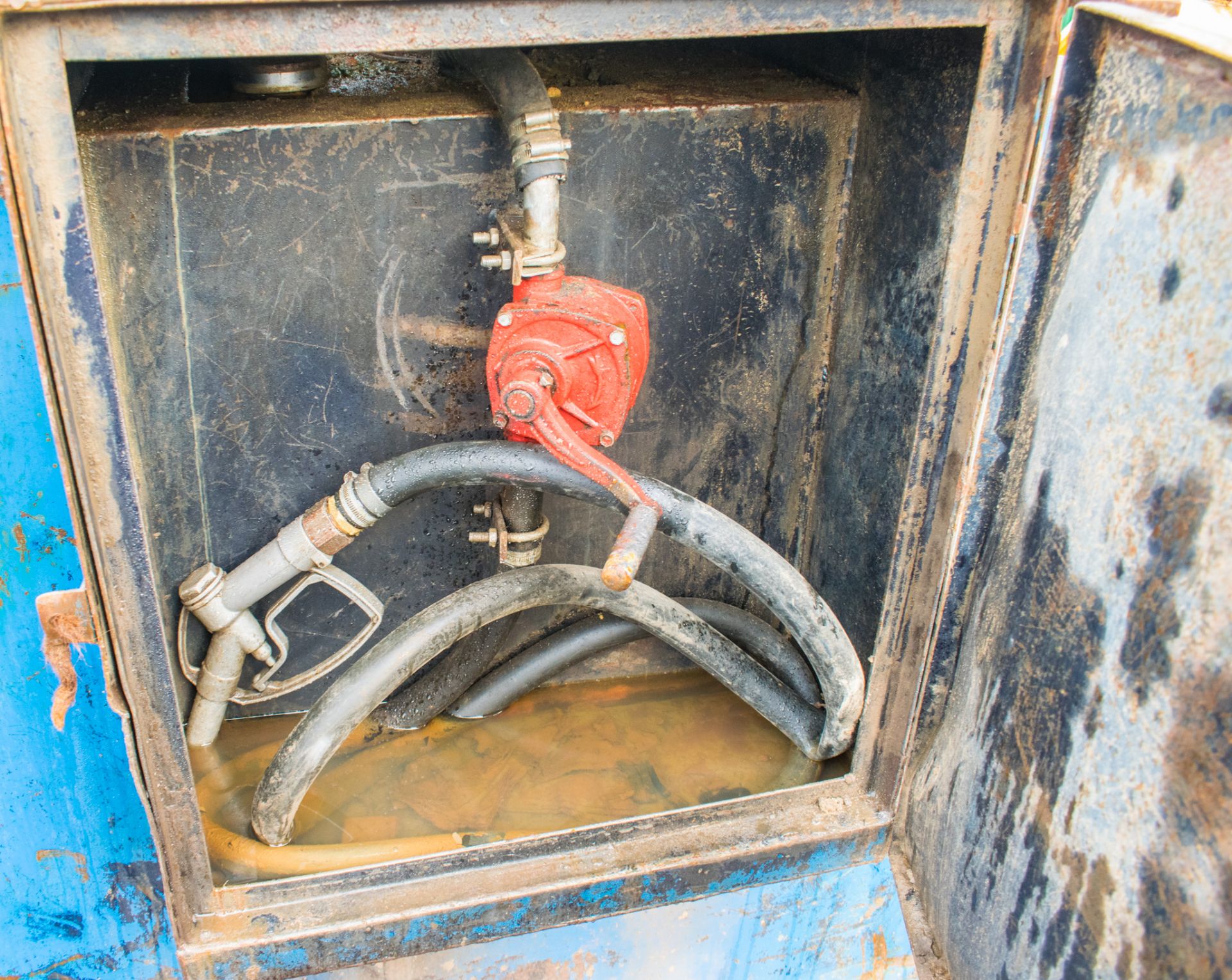 Static 500 gallon fuel bowser c/w hand pump, delivery hose, and trigger nozzle  441 - Image 2 of 2