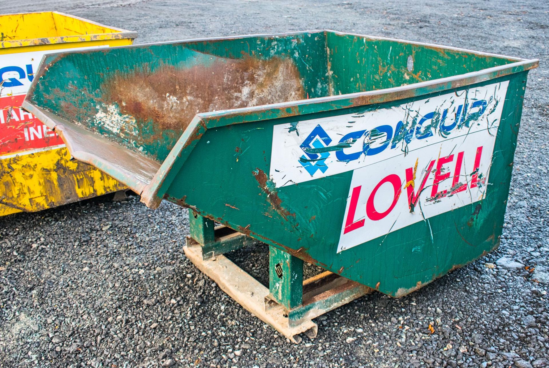 Conquip tipping skip