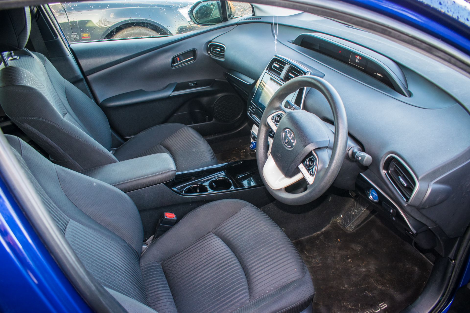 Toyota Prius Active Hybrid Electric 5 door Hatchback   Registration Number: LM67 OKH Date of First - Image 13 of 17
