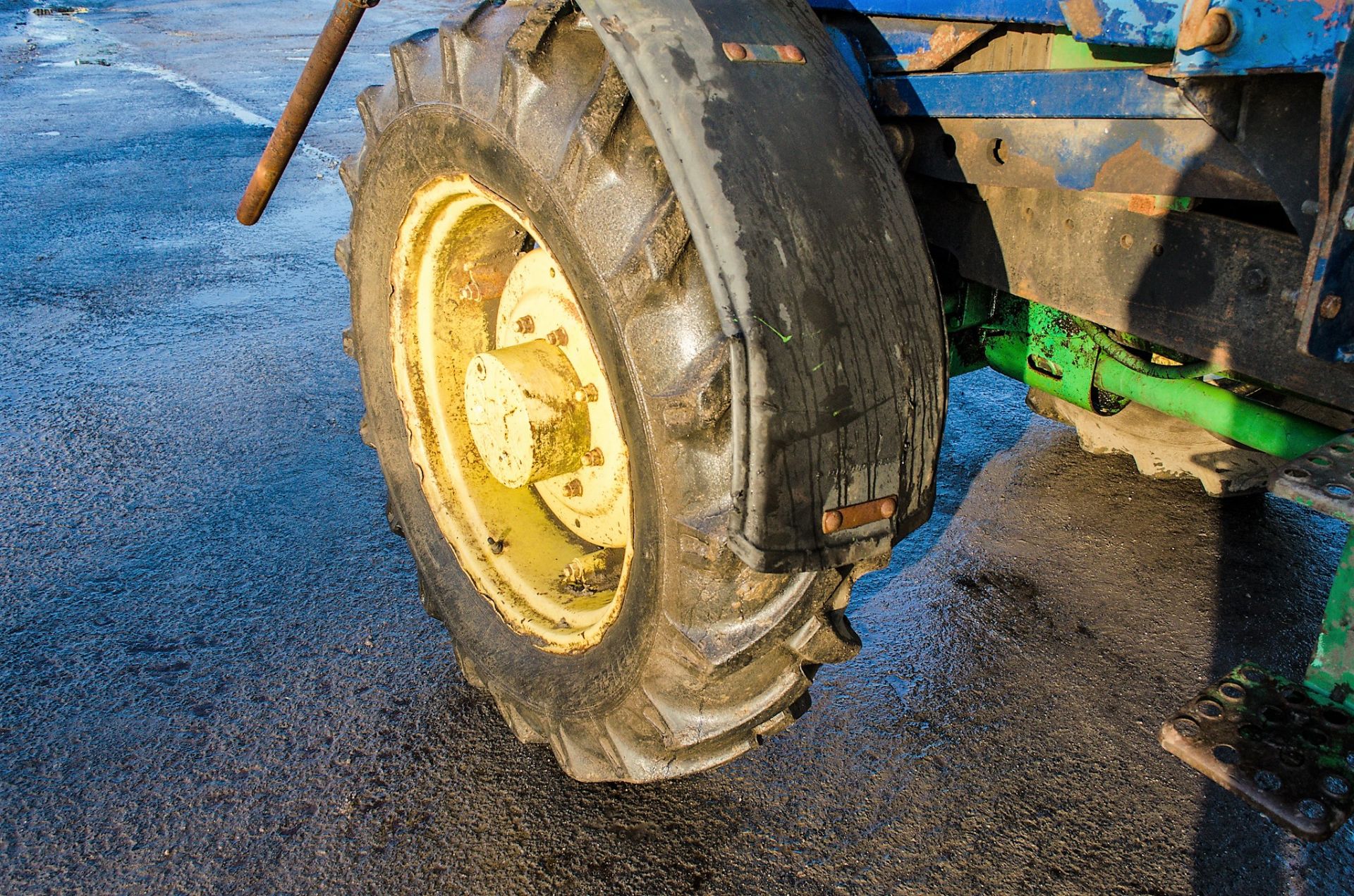 John Deere 3040 diesel tractor Registration Number: C720 FOD Date of Registration: 06/02/1986 S/N: - Image 17 of 25