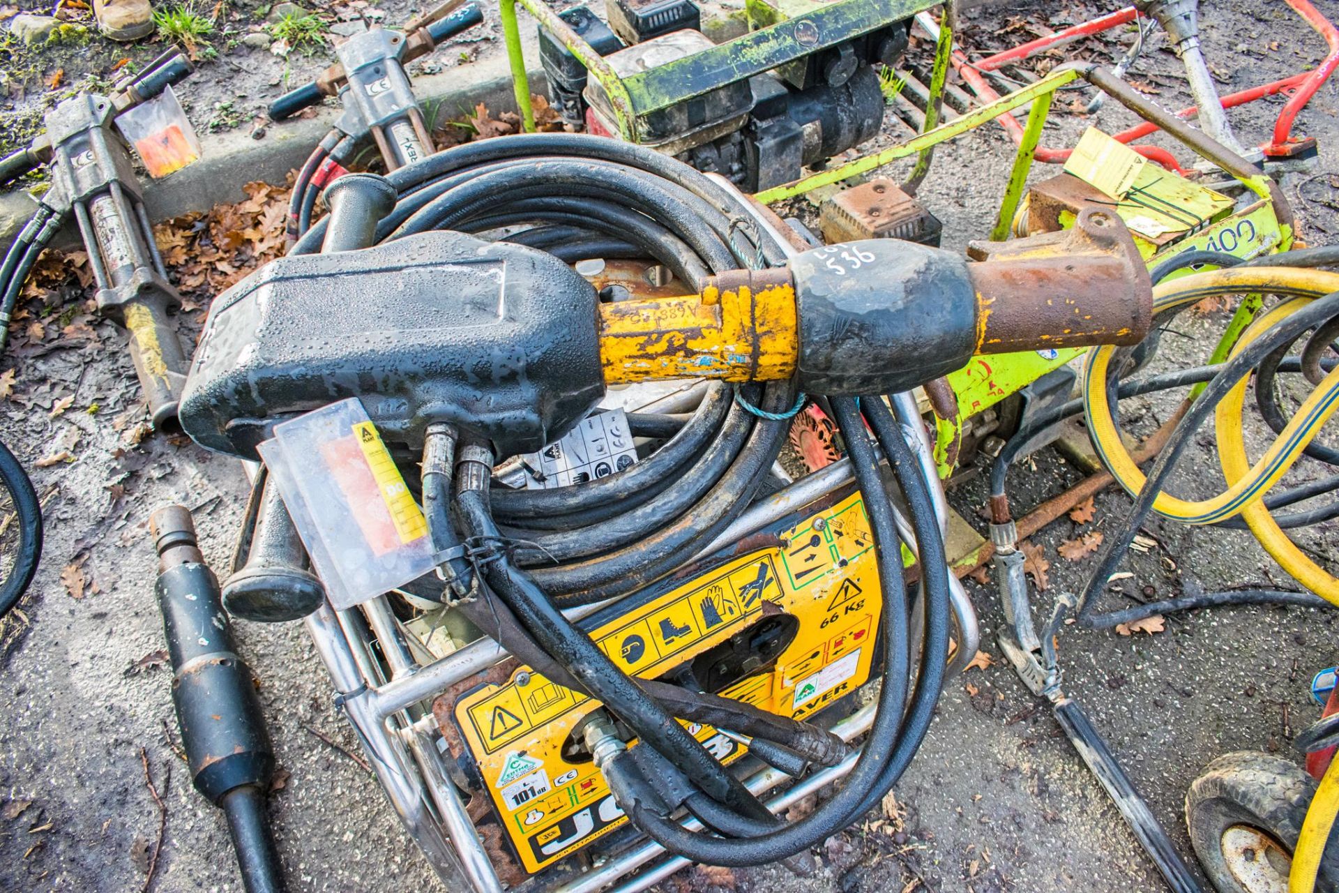 JCB Beaver petrol driven hydraulic power pack c/w anti-vibe breaker & hoses A688175/A712961 ** - Image 2 of 2