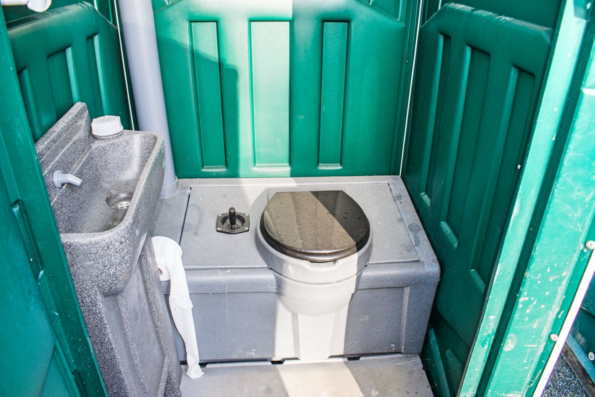 Portable plastic toilet - Image 2 of 2