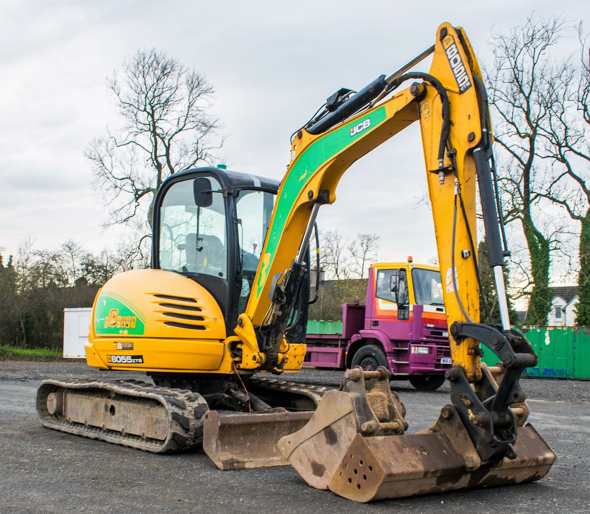 JCB 8055 ZTS 5.5 tonne rubber tracked excavator Year: 2014 S/N: 60700 Recorded Hours: 2647 piped, - Image 2 of 19