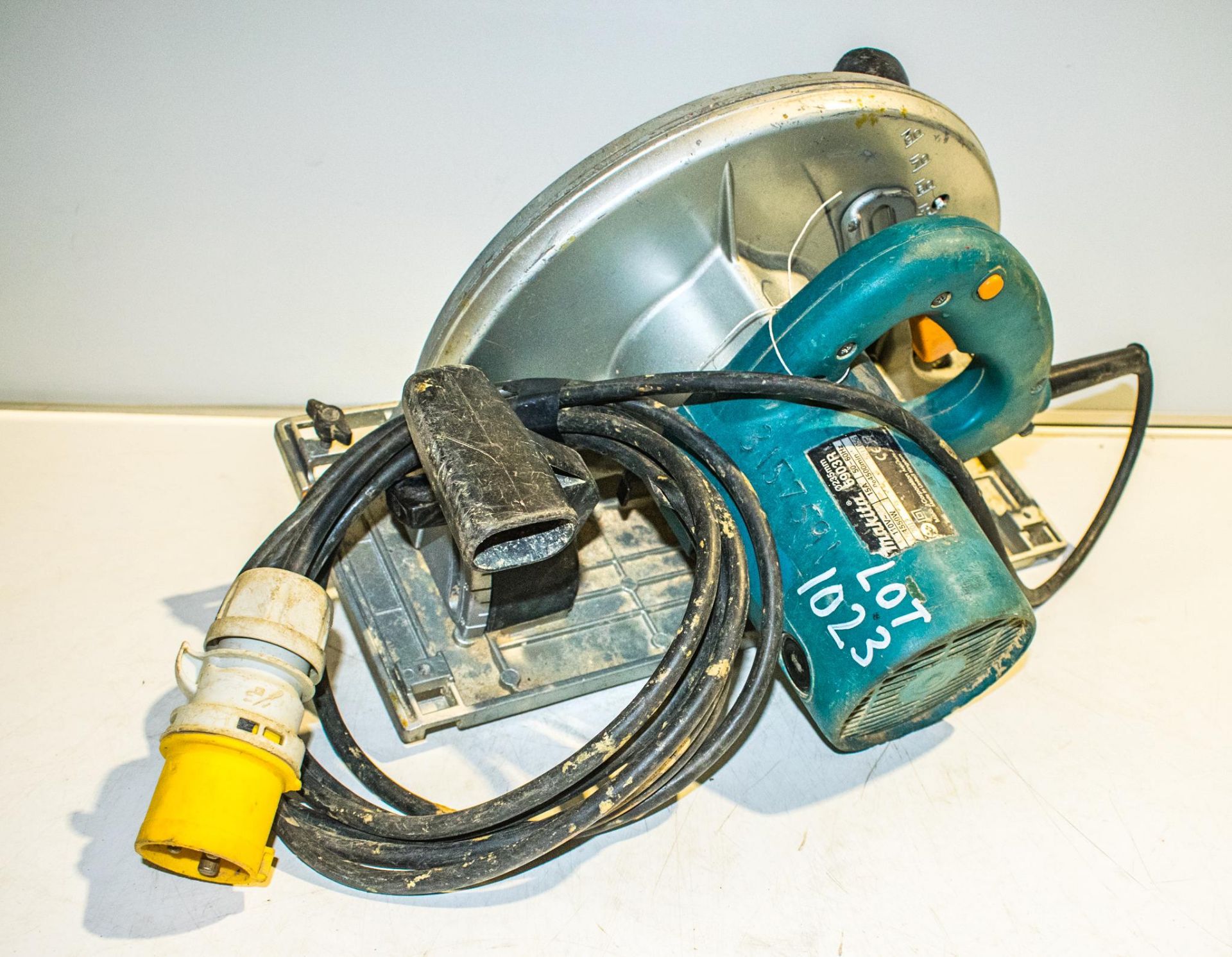 Makita 110v circular saw 3157591 - Image 2 of 2