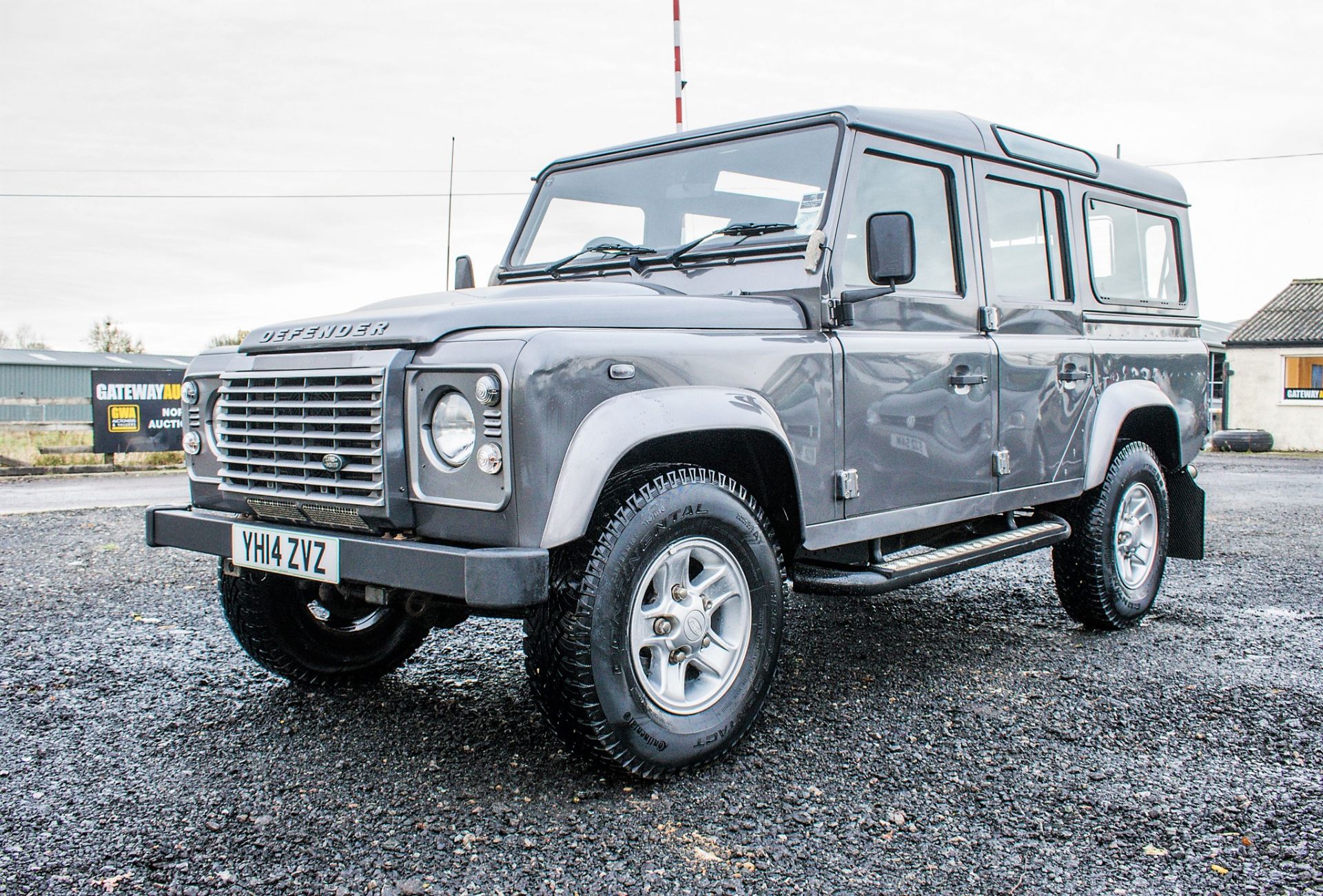 Land Rover Defender 110 XS TD 4 wheel drive utility vehicle Registration Number: YH14 ZVZ Date of