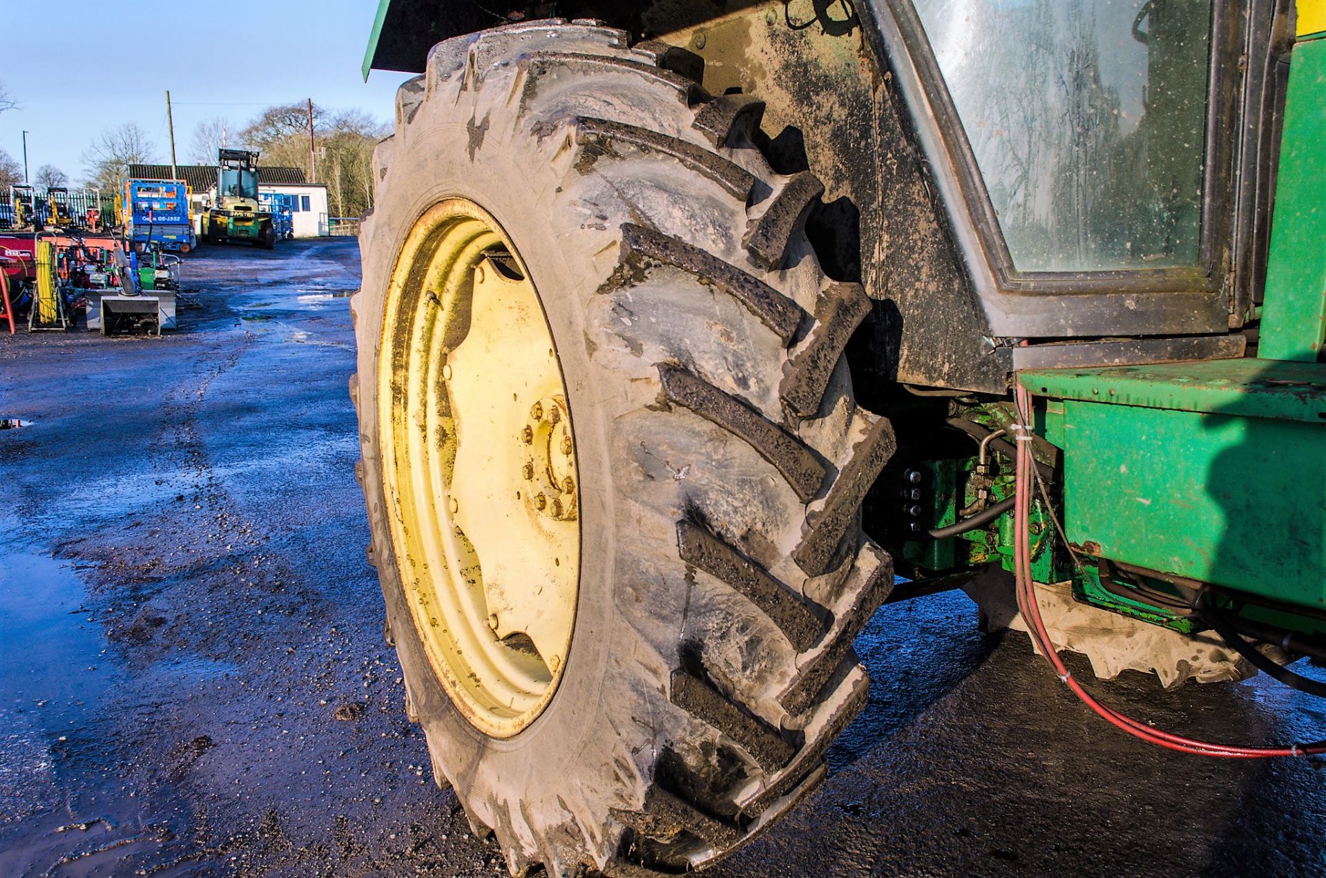 John Deere 3040 diesel tractor Registration Number: C720 FOD Date of Registration: 06/02/1986 S/N: - Image 19 of 25