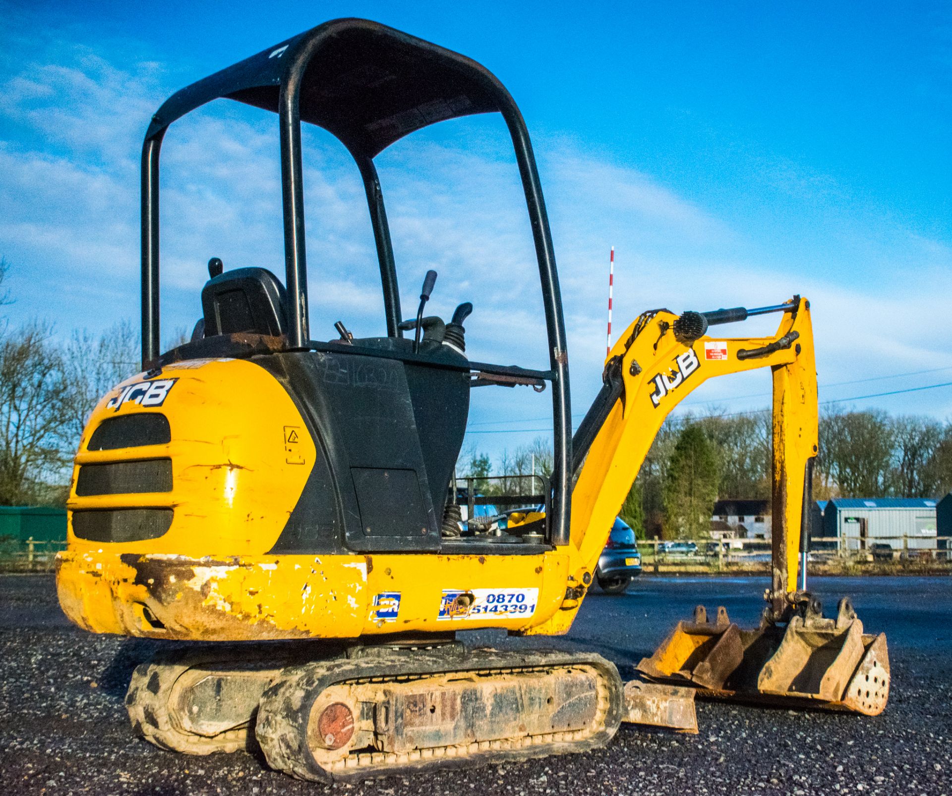 JCB 8014 CTS 1.4 tonne rubber tracked excavator Year: 2014 S/N: 2070488 Recorded Hours: 1533 - Image 4 of 17