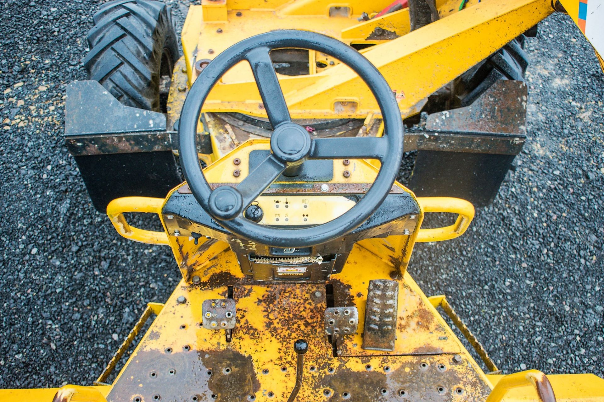 Thwaites 3 tonne swivel skip dumper Year: 2005 S/N: 1B0366 Recorded Hours: Not displayed (Clock - Image 18 of 21