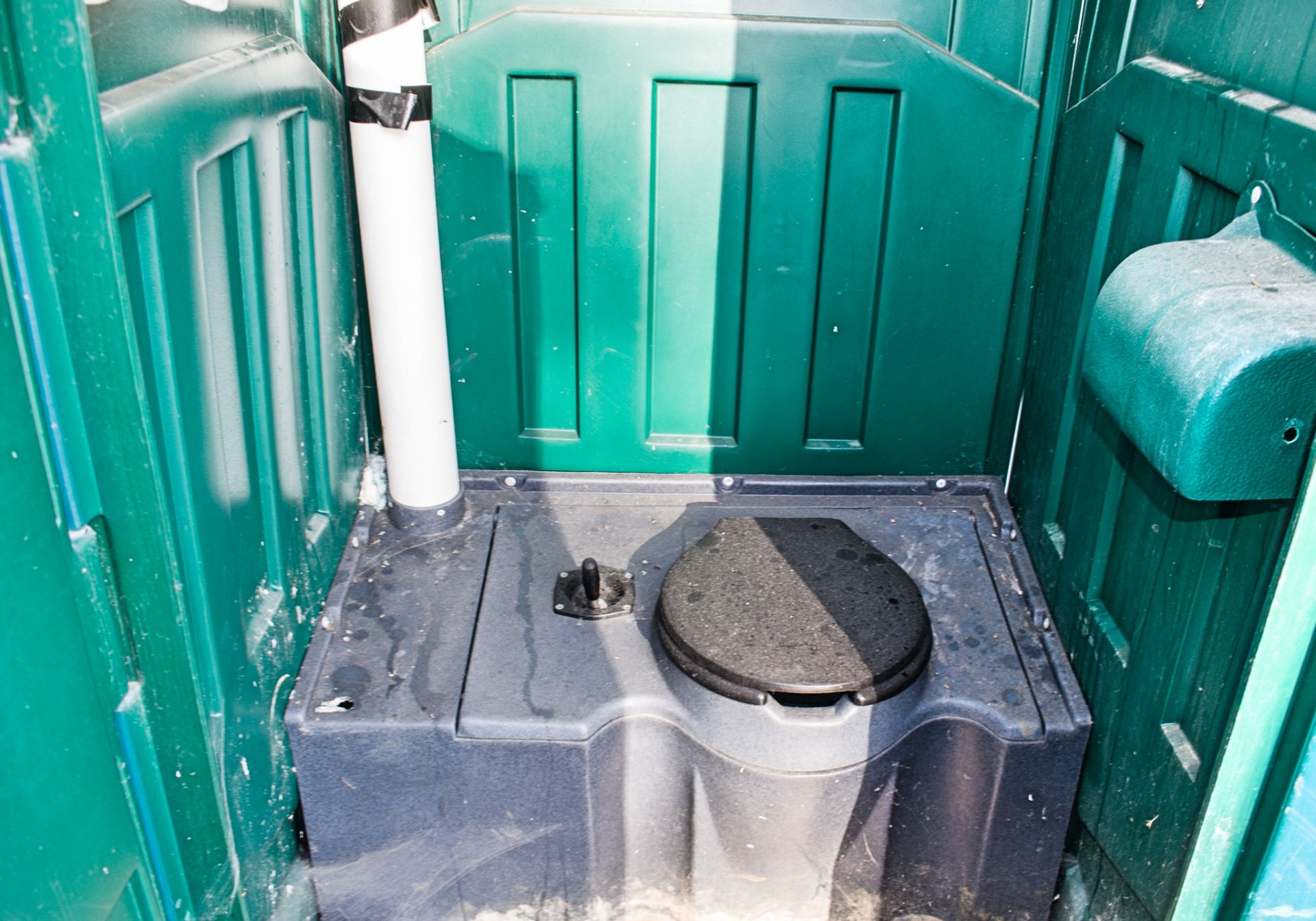 Portable plastic toilet - Image 2 of 2