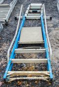 4 tread fibreglass framed step ladder