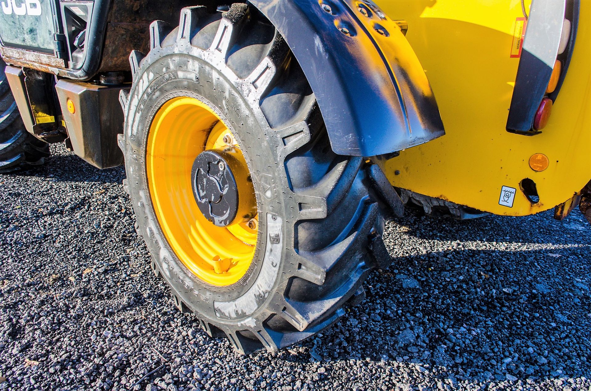 JCB 531-70 7 metre telescopic handler Registration Number: MX14 LPV Year: 2014 S/N: 2341236 Recorded - Image 14 of 21