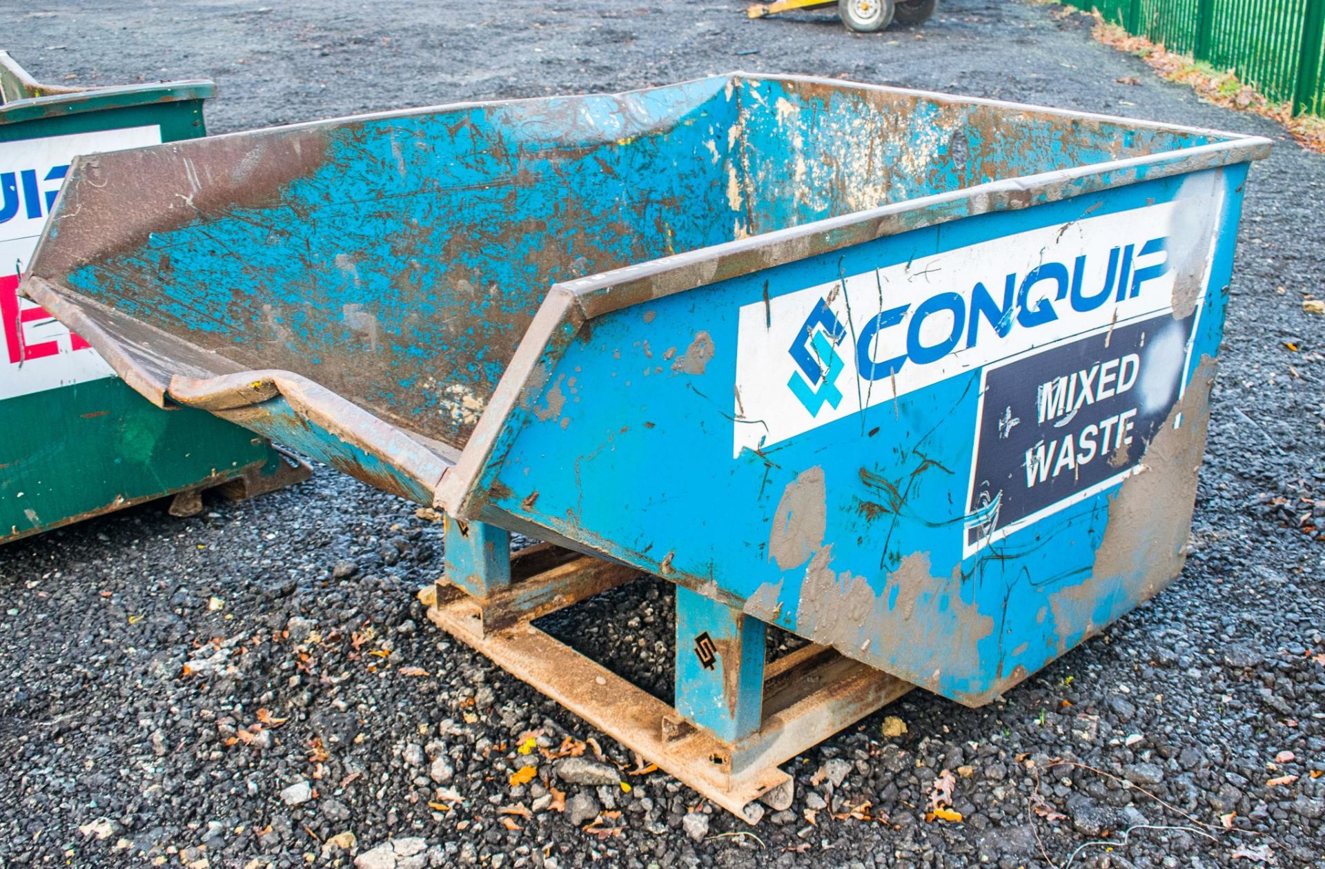 Conquip tipping skip