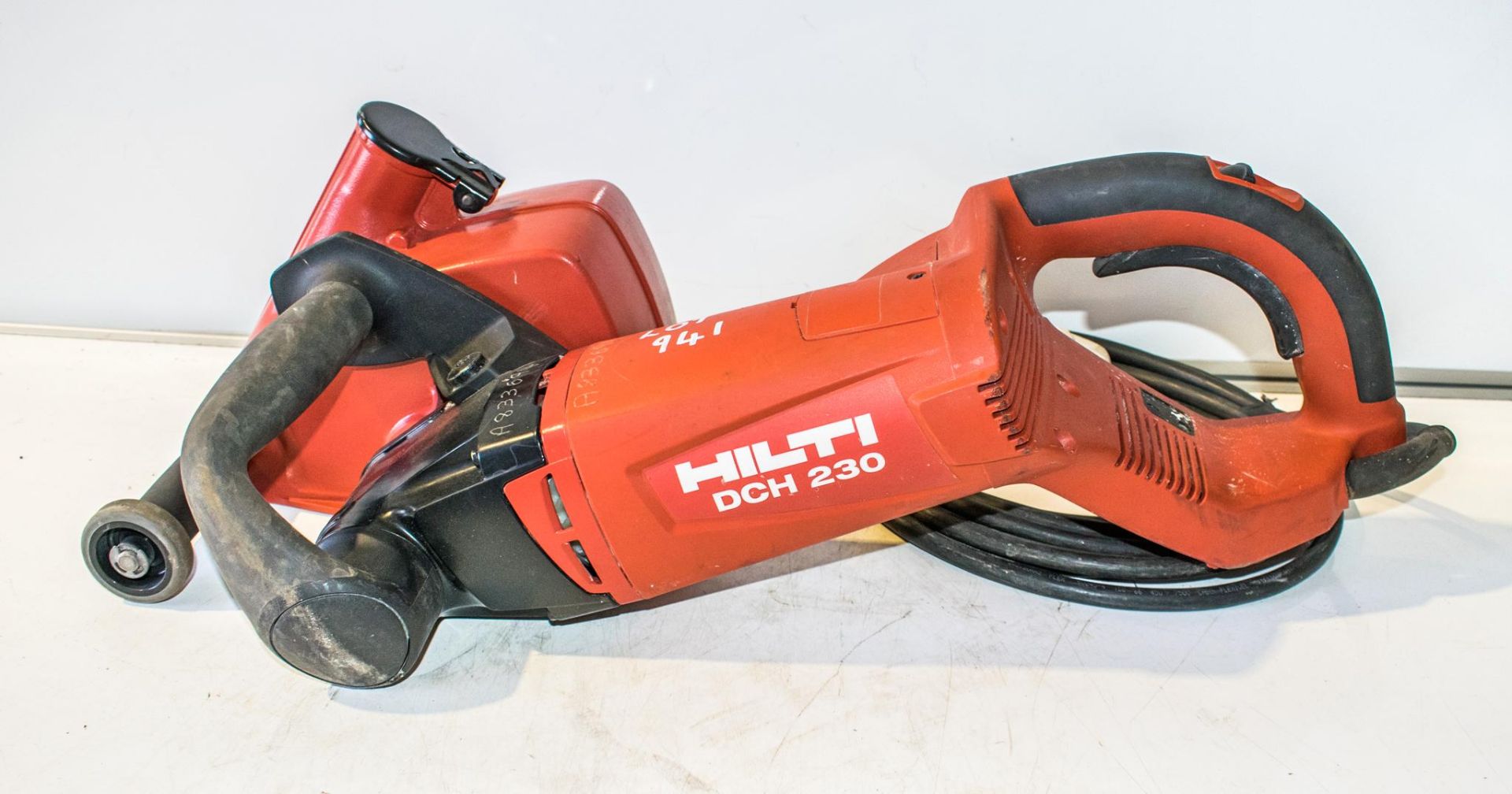 Hilti DCH 230 110v electric concrete saw