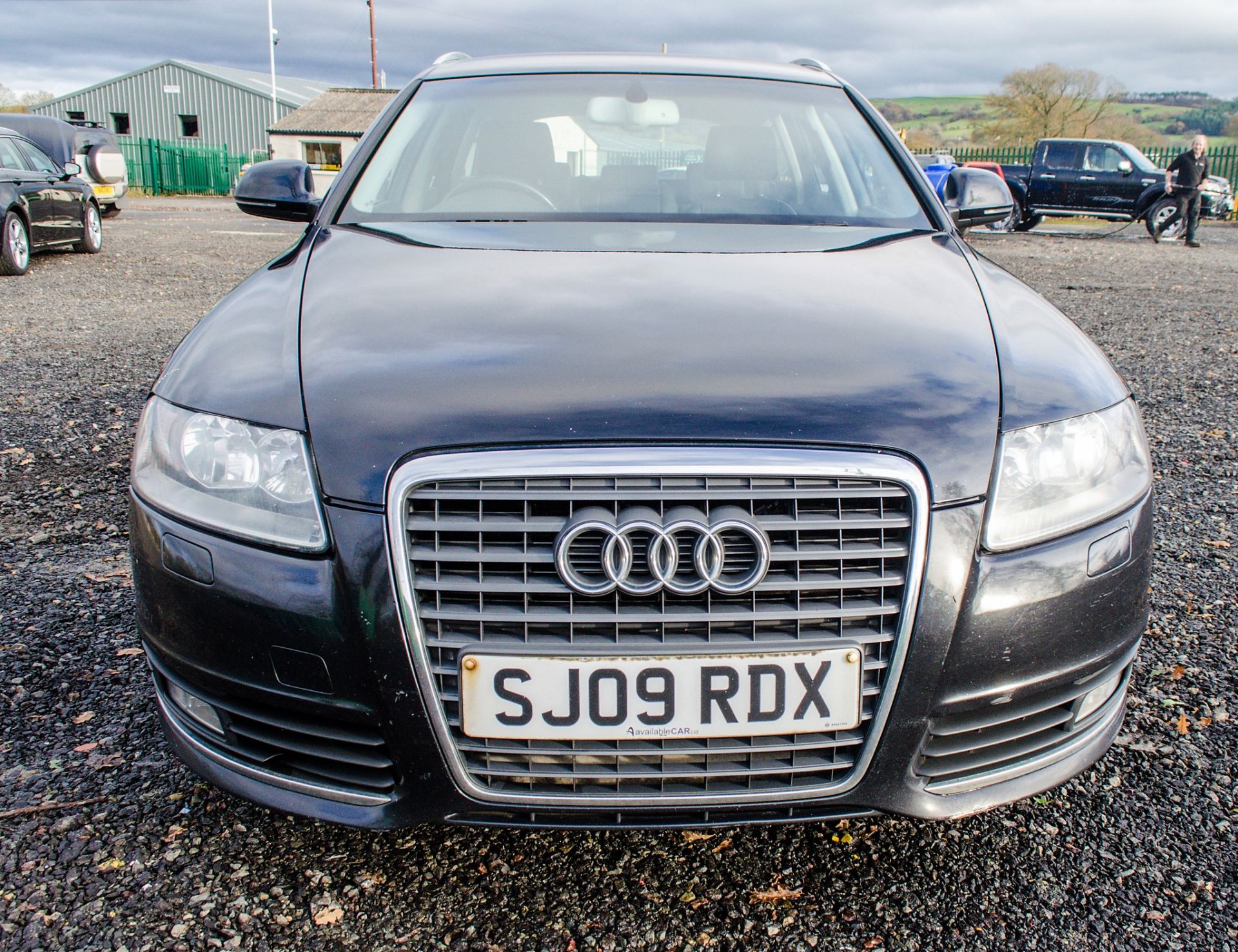 Audi A6 SE 2.7 TDi 6 speed manual diesel estate car Registration Number: SJ09 RDX Date of - Image 5 of 31