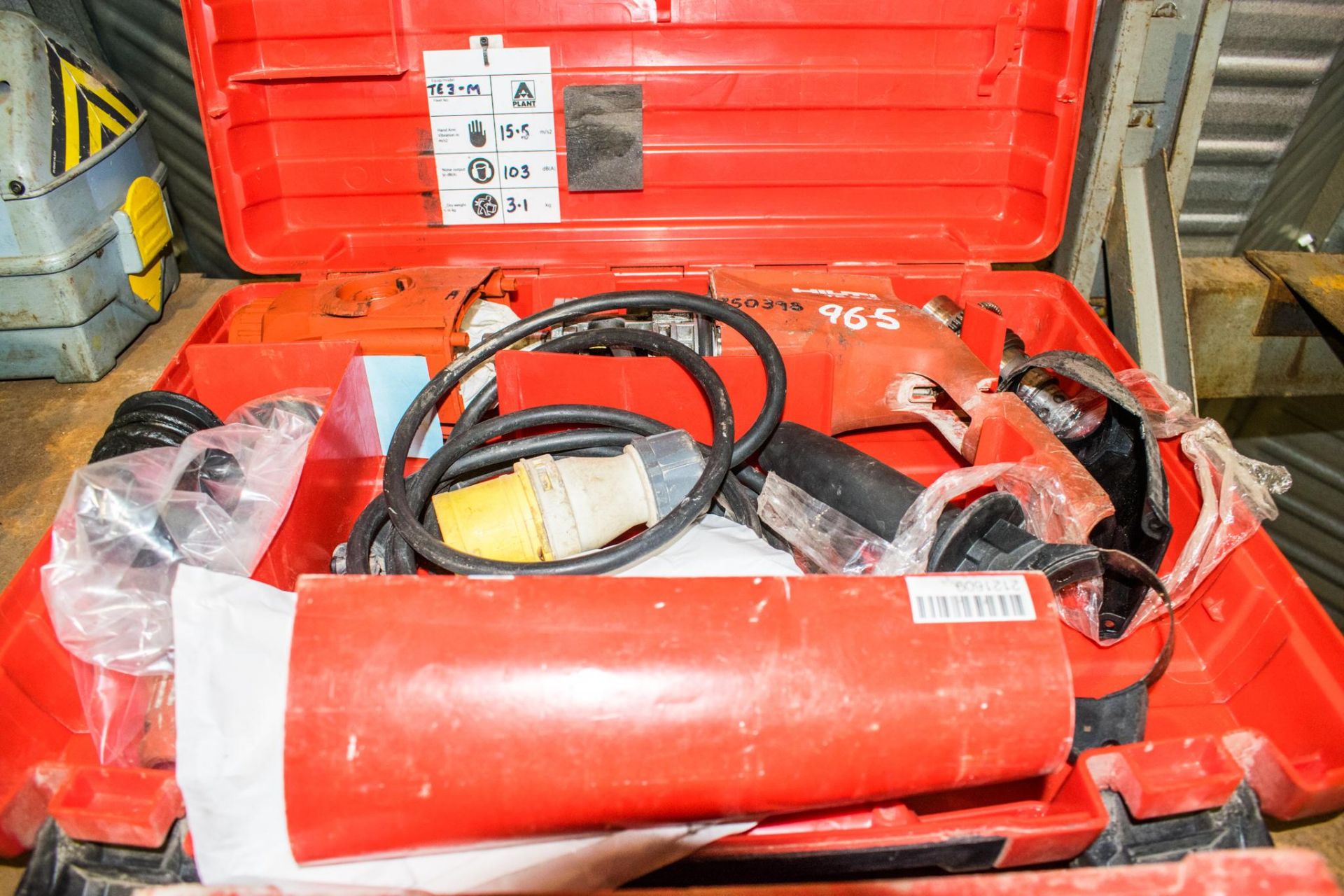 Hilti TE3-M 110v SDS rotary hammer drill for spares c/w carry case A750398