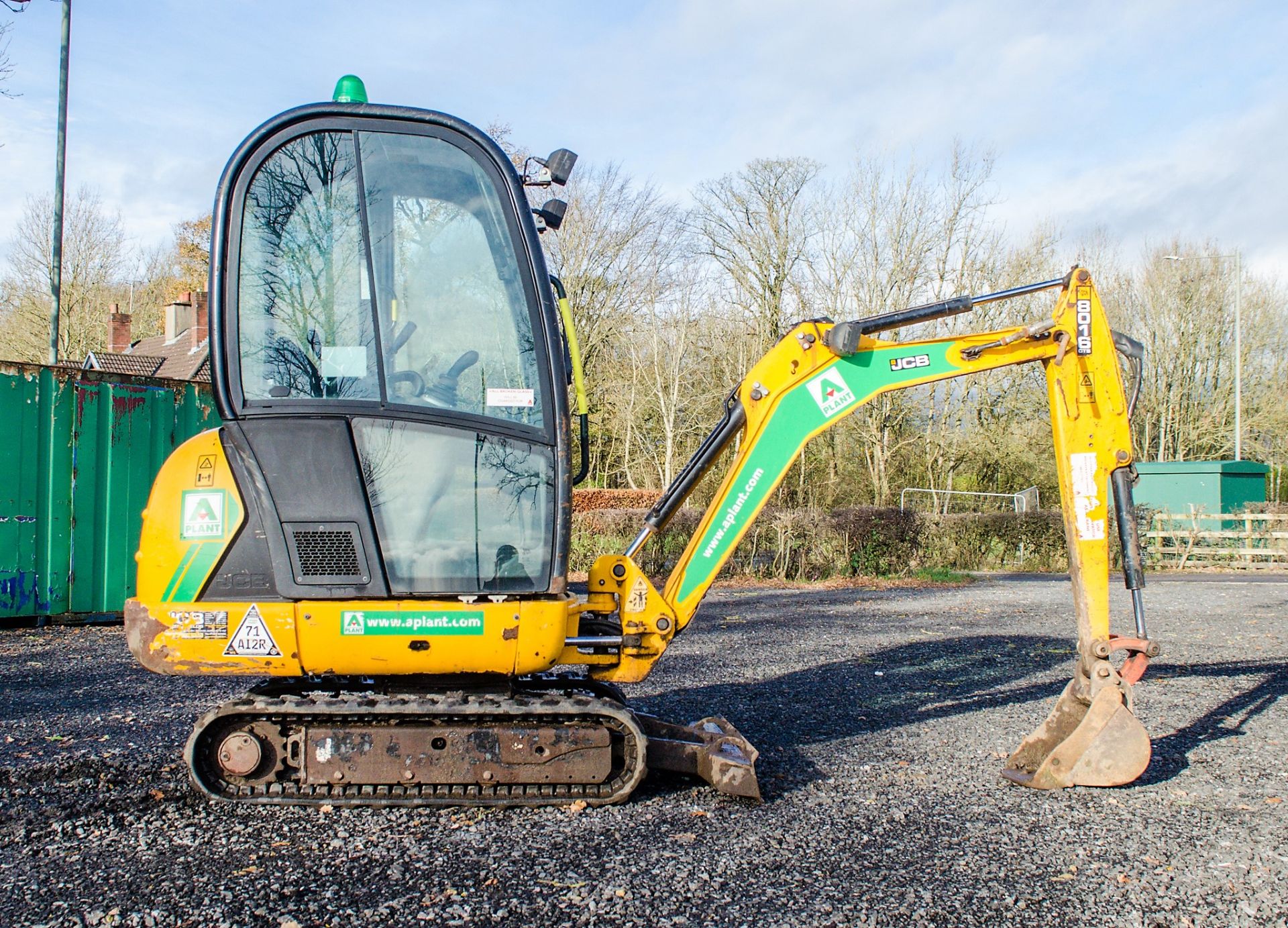 JCB 801.6 1.5 tonne rubber tracked mini excavator Year: 2013 S/N: 2071477 Recorded Hours: 1477 - Image 7 of 25