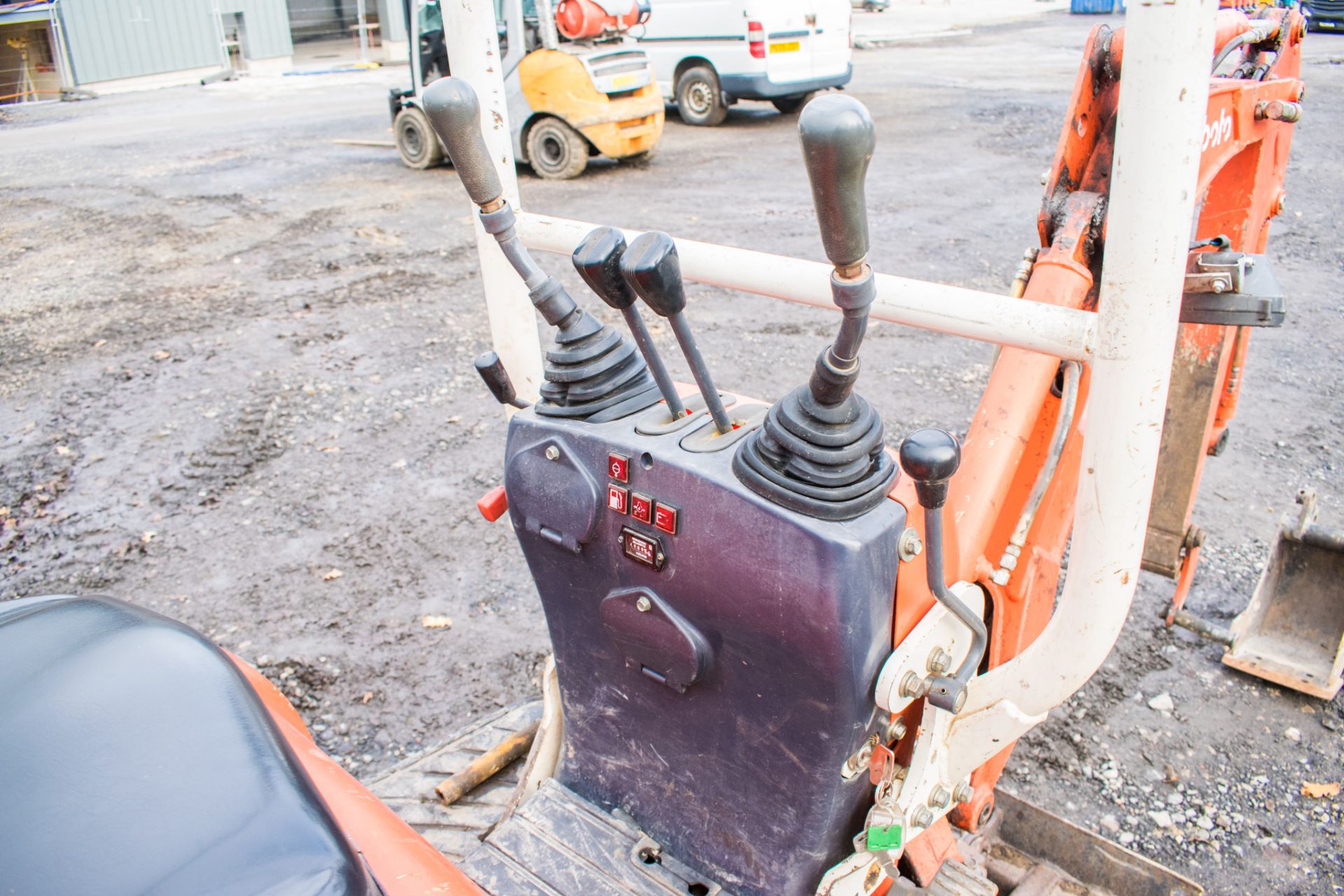 Kubota K008-3 0.8 tonne rubber tracked micro excavator Year: 2011 S/N: 22391   EXC111 Recorded - Image 16 of 16