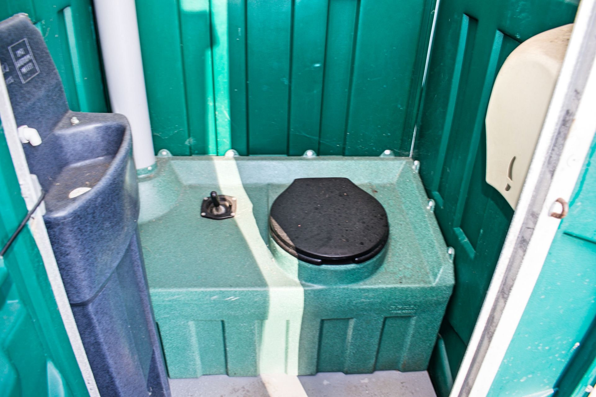 Portable plastic toilet - Image 2 of 2