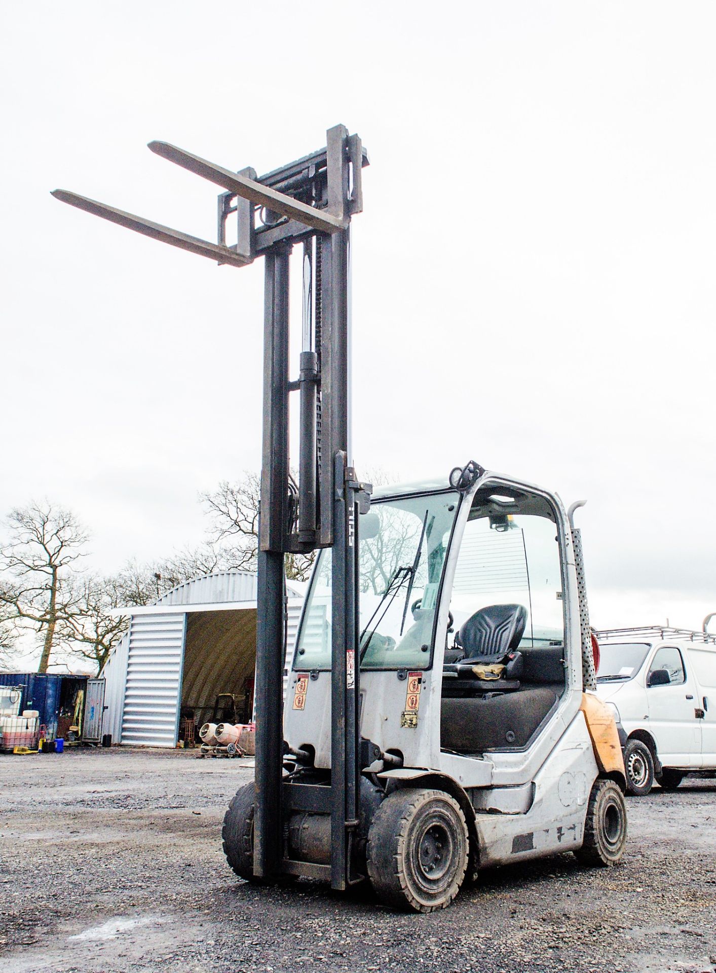 Still RX60-25 2.5 tonne gas powered fork lift truck Year: 2010 S/N: A00030 Recorded Hours: 10648 - Image 9 of 15