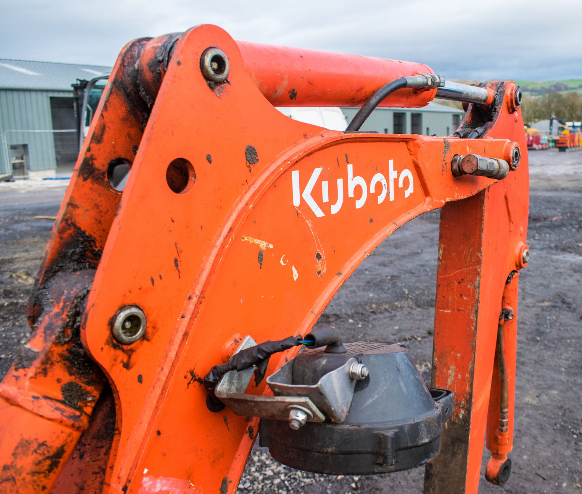 Kubota K008-3 0.8 tonne rubber tracked micro excavator Year: 2011 S/N: 22391   EXC111 Recorded - Image 11 of 16