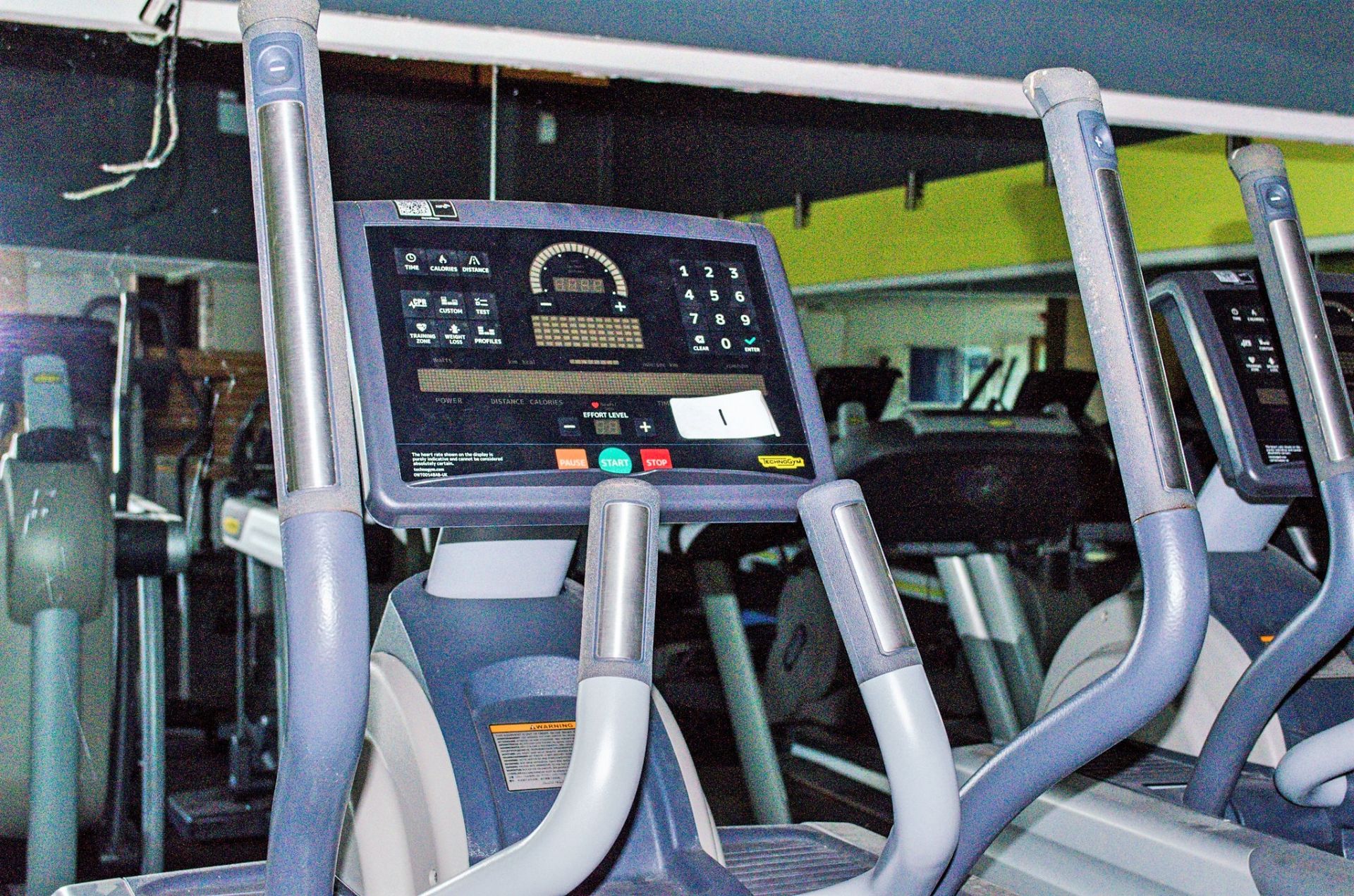 Technogym Exite+ 700i vario cross trainer ** No VAT on hammer price but VAT will be charged on - Image 5 of 5
