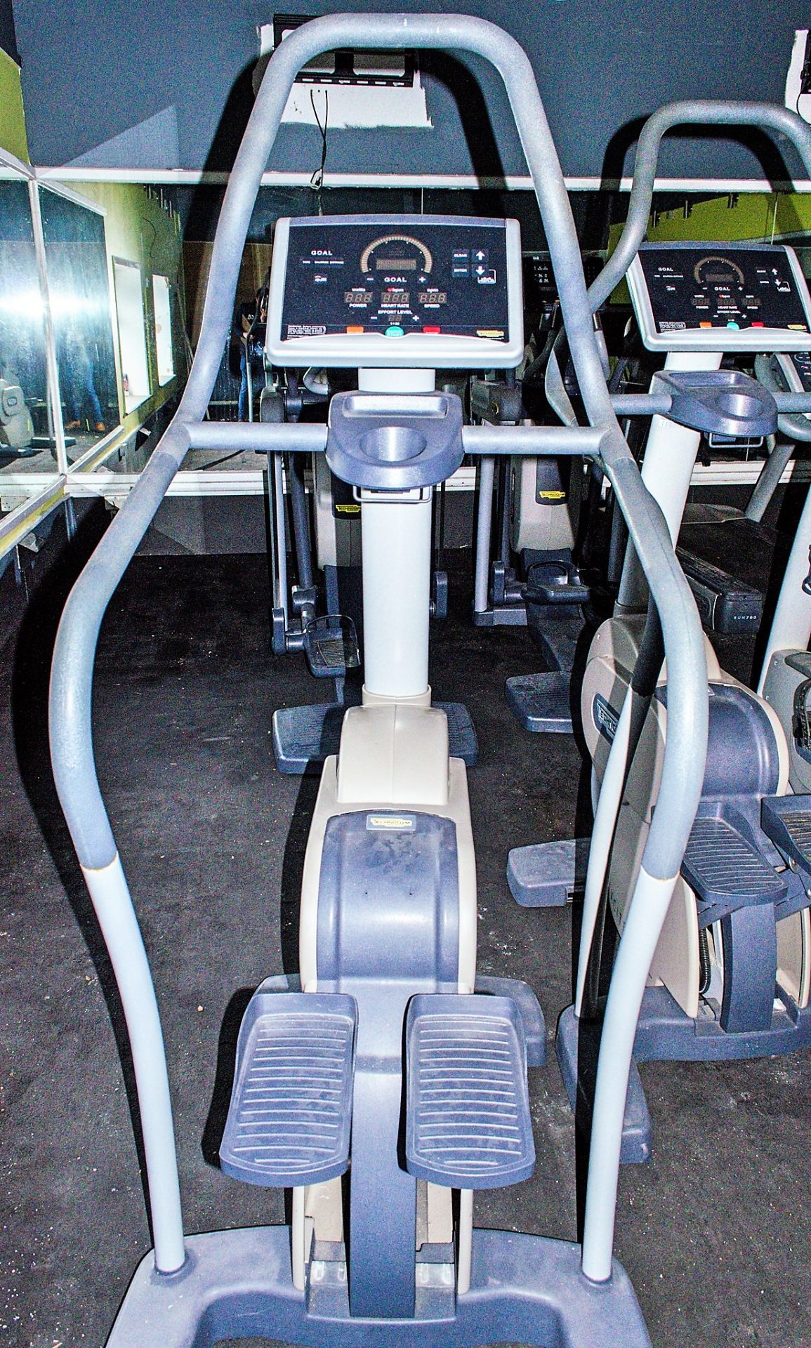 Technogym Excite 700i stepper ** No VAT on hammer price but VAT will be charged on buyers - Image 3 of 4