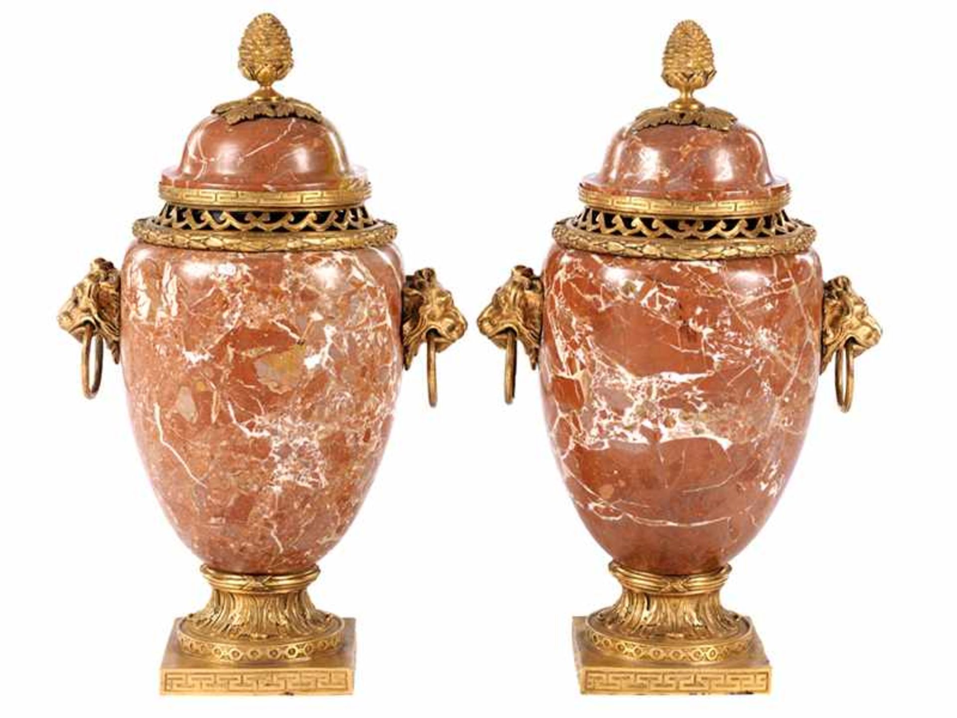 Paar Brûleur de Parfums im Louis XVI-Stil Höhe: 55,5 cm. Über quadratischem Stand in Ormolu mit - Bild 2 aus 6