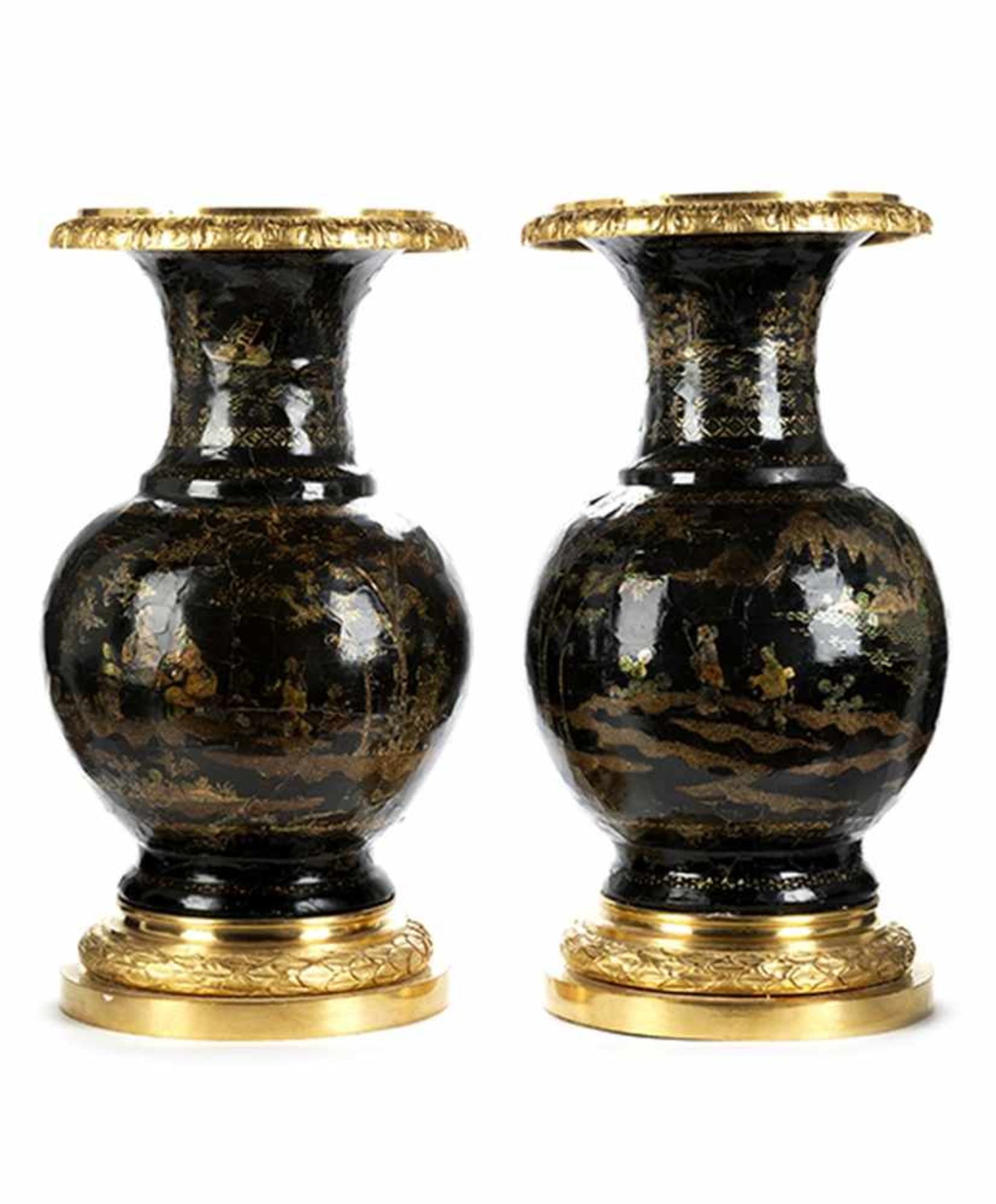 A pair of large Bourgauté lacquer vases with gilt mountings< - Bild 5 aus 5