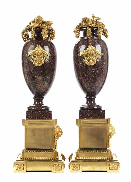 A pair of elegant decorative mantle vases in red, Egyptian porphyry and fire-gilt bronze - Image 8 of 11
